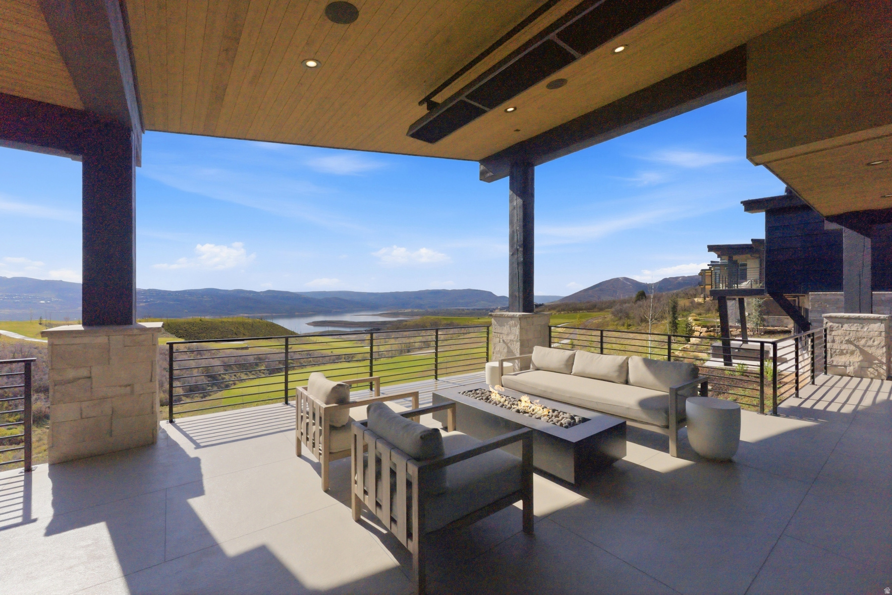 main property photo 81