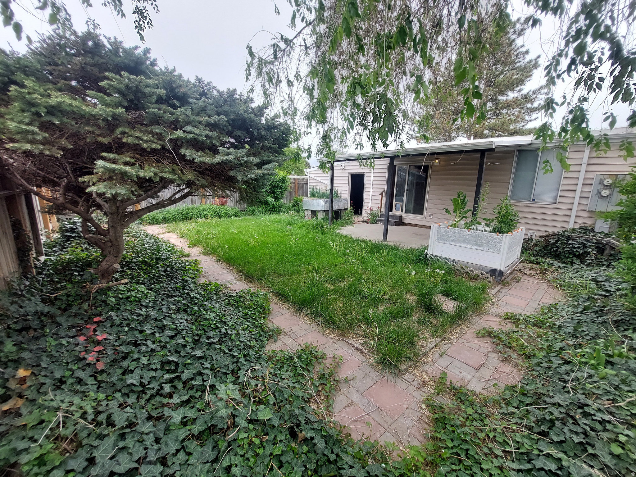 main property photo 26