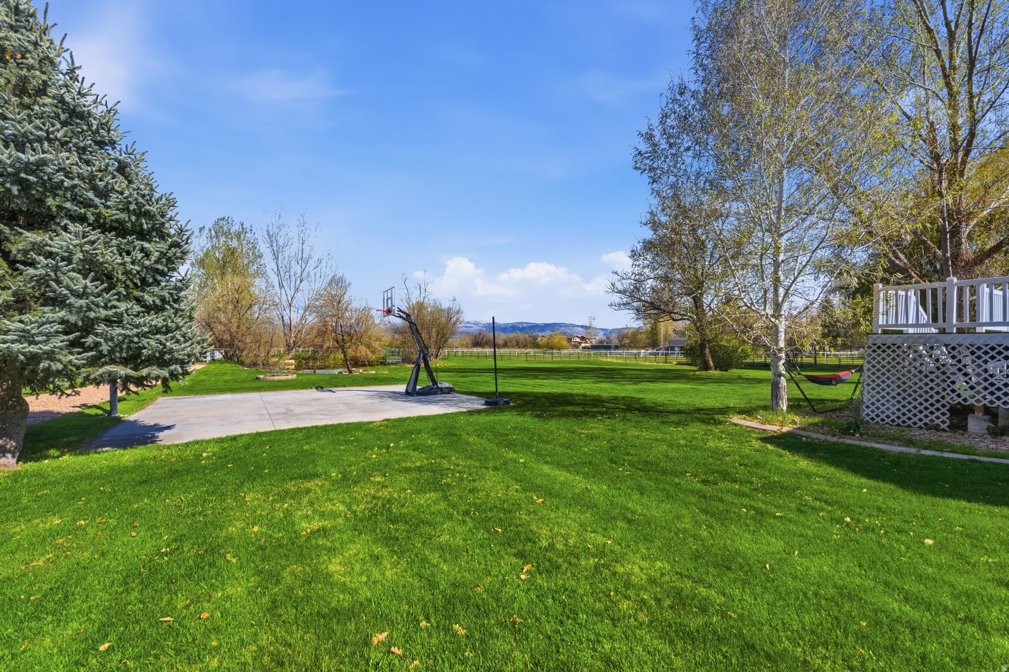 main property photo 20