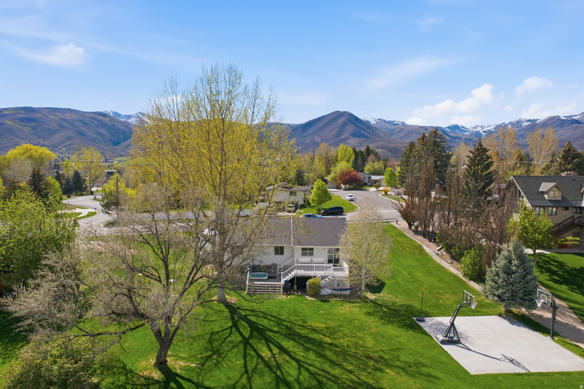 main property photo 25