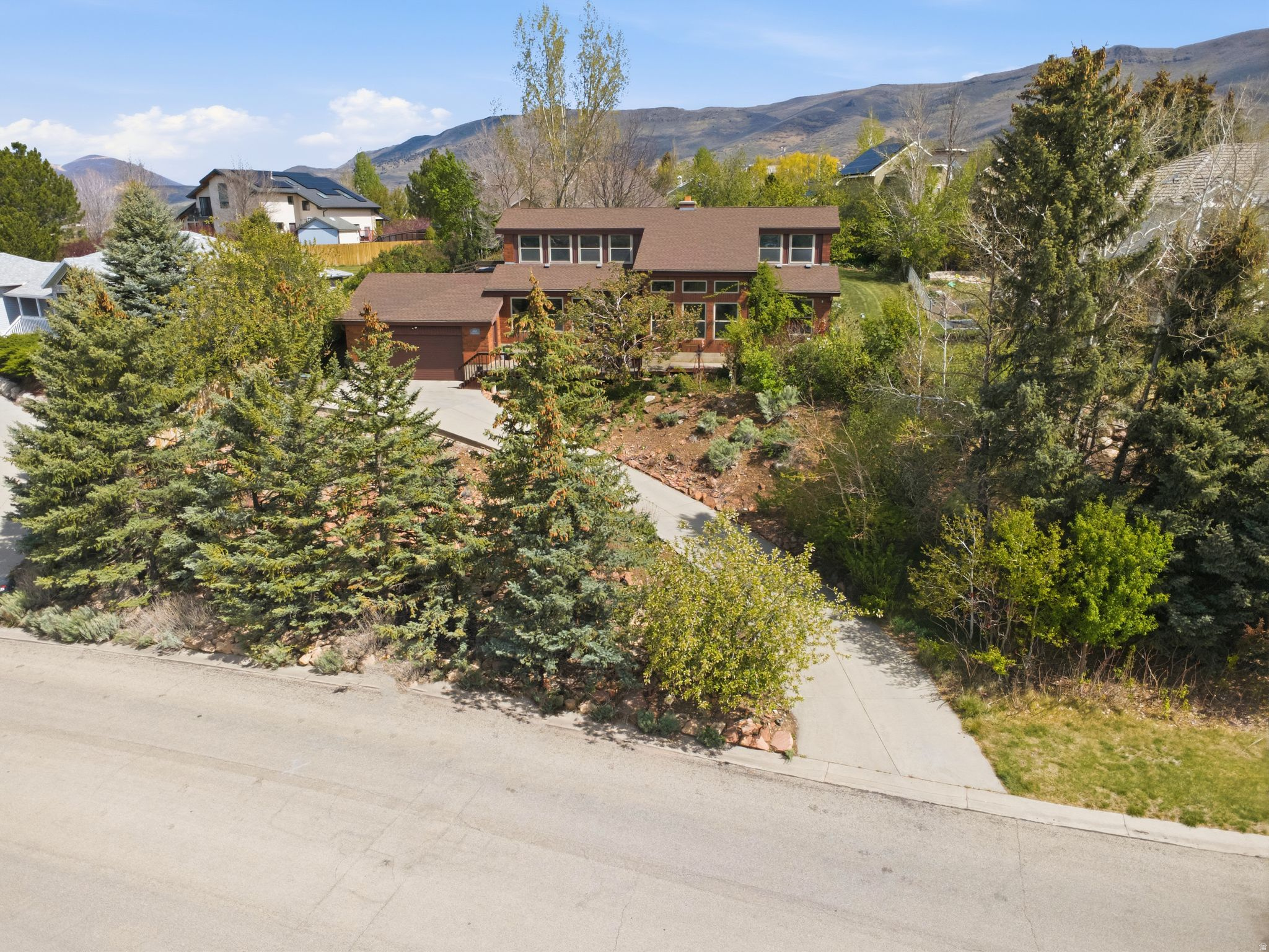 main property photo 35
