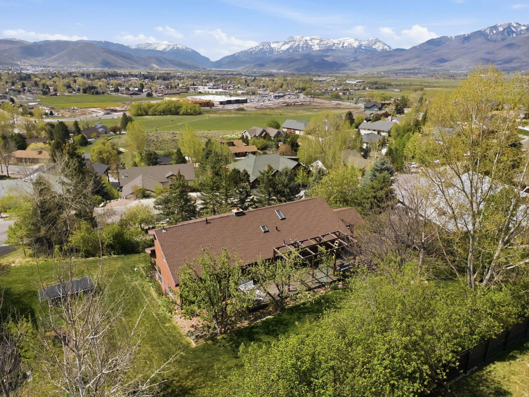 main property photo 38