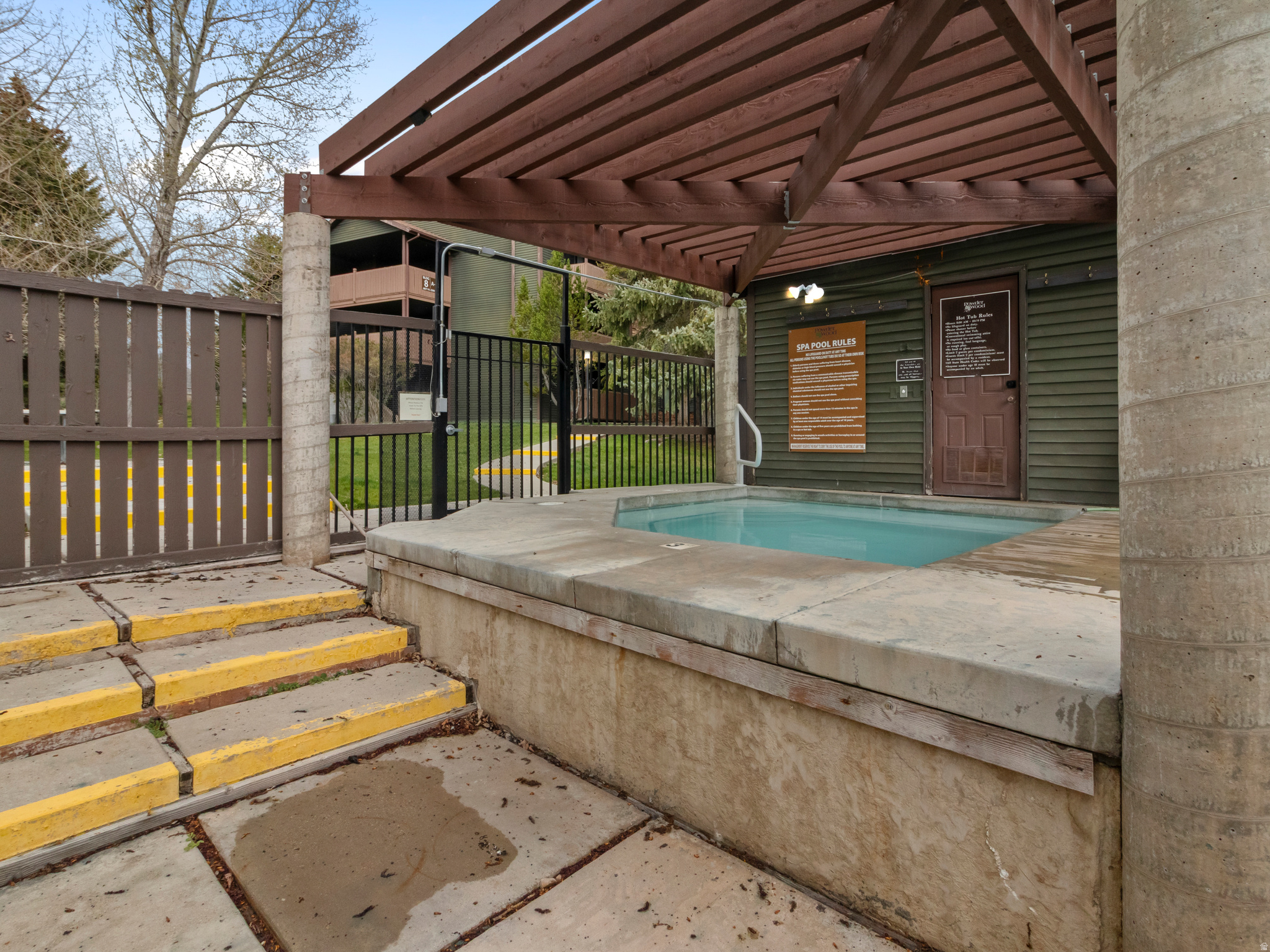 main property photo 27