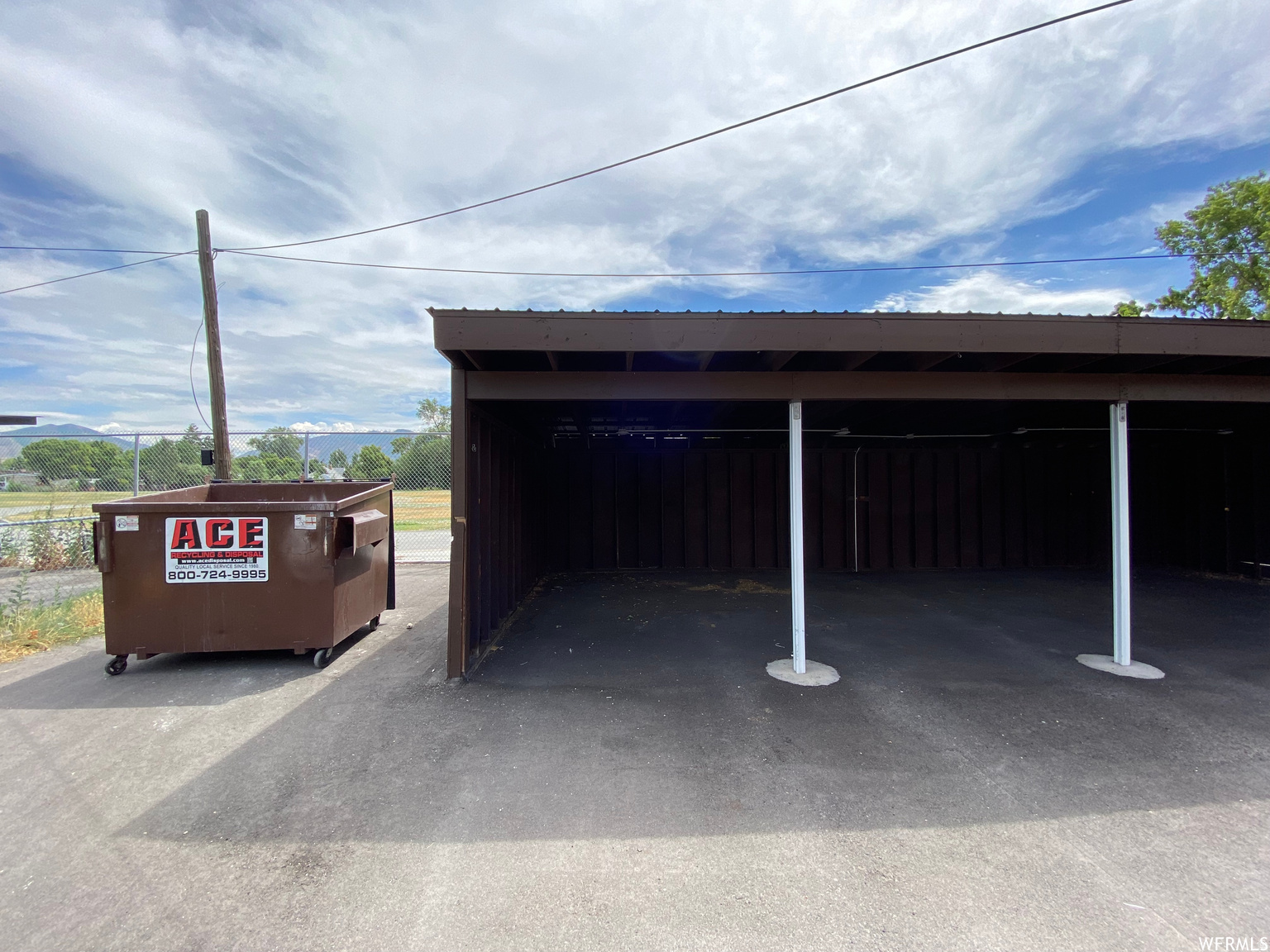 main property photo 30