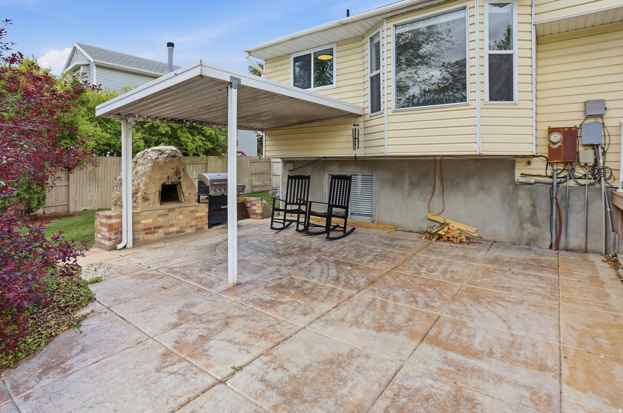 main property photo 39