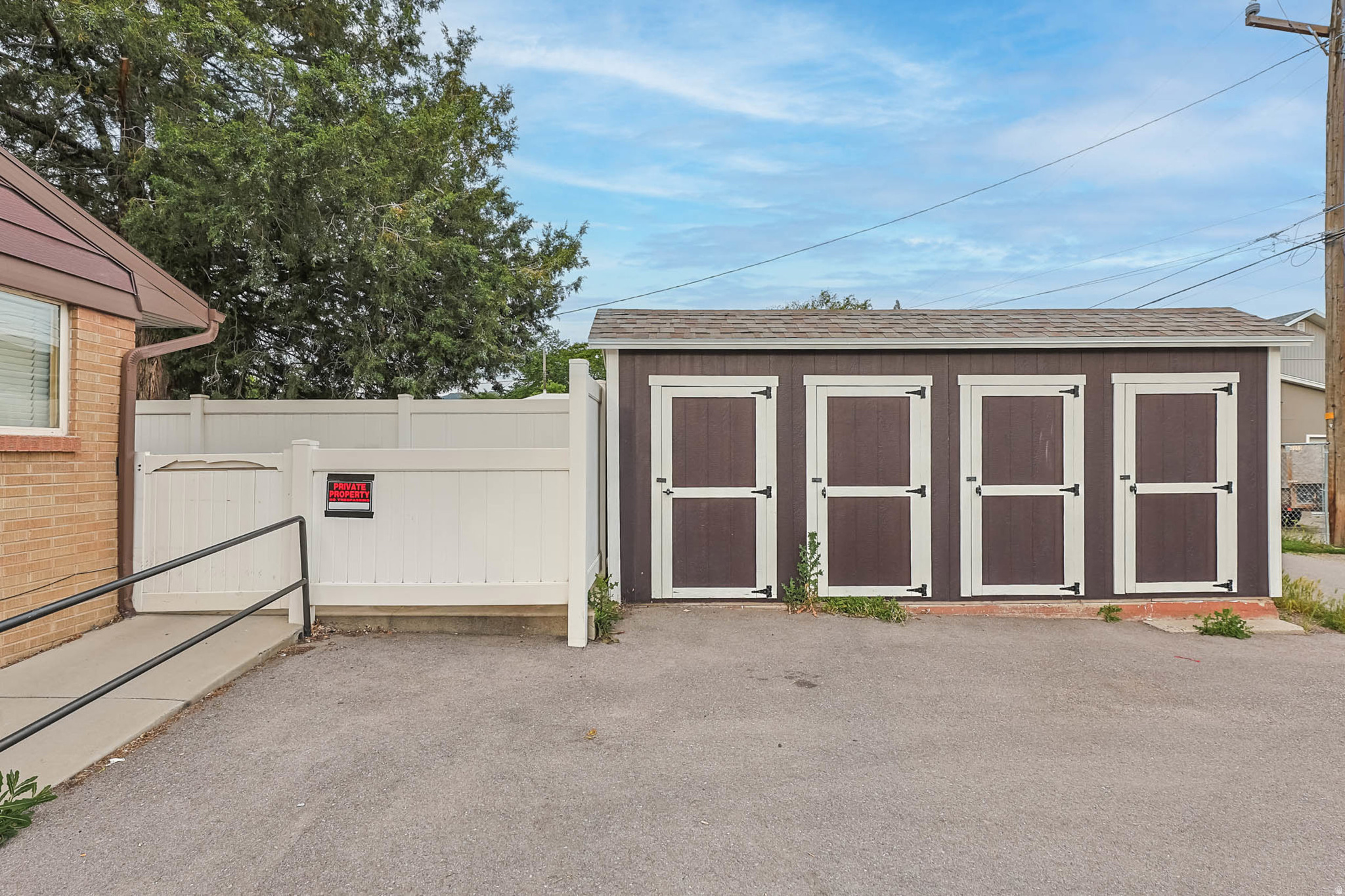 main property photo 31