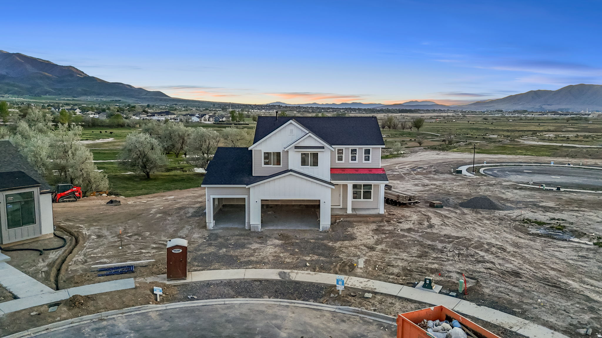 main property photo 0