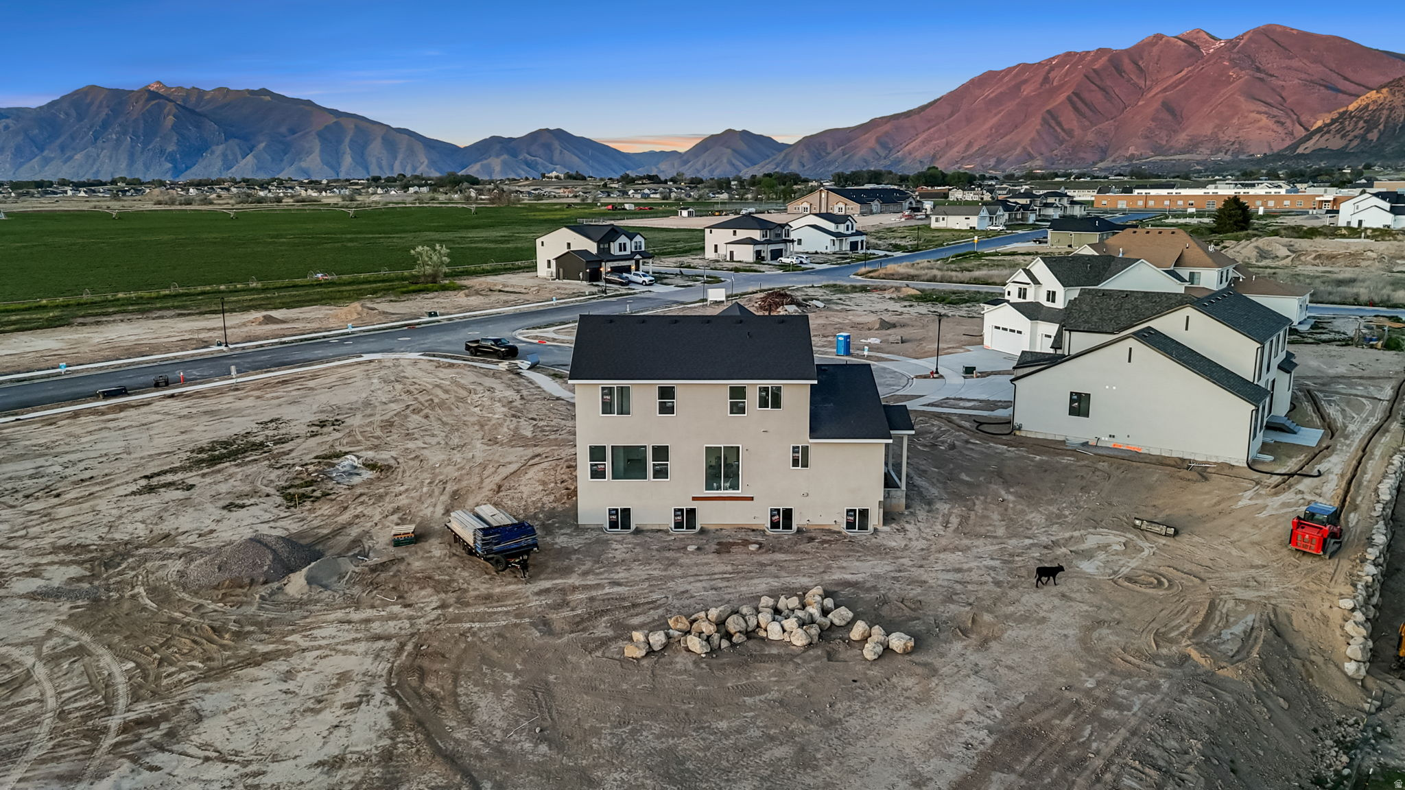 main property photo 4