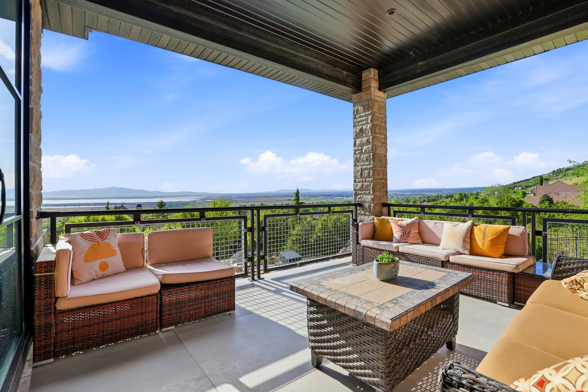 main property photo 60