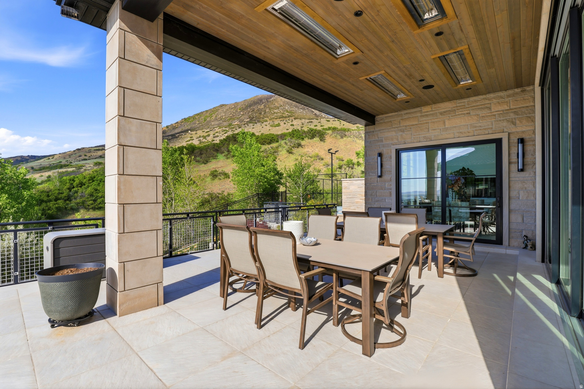 main property photo 80