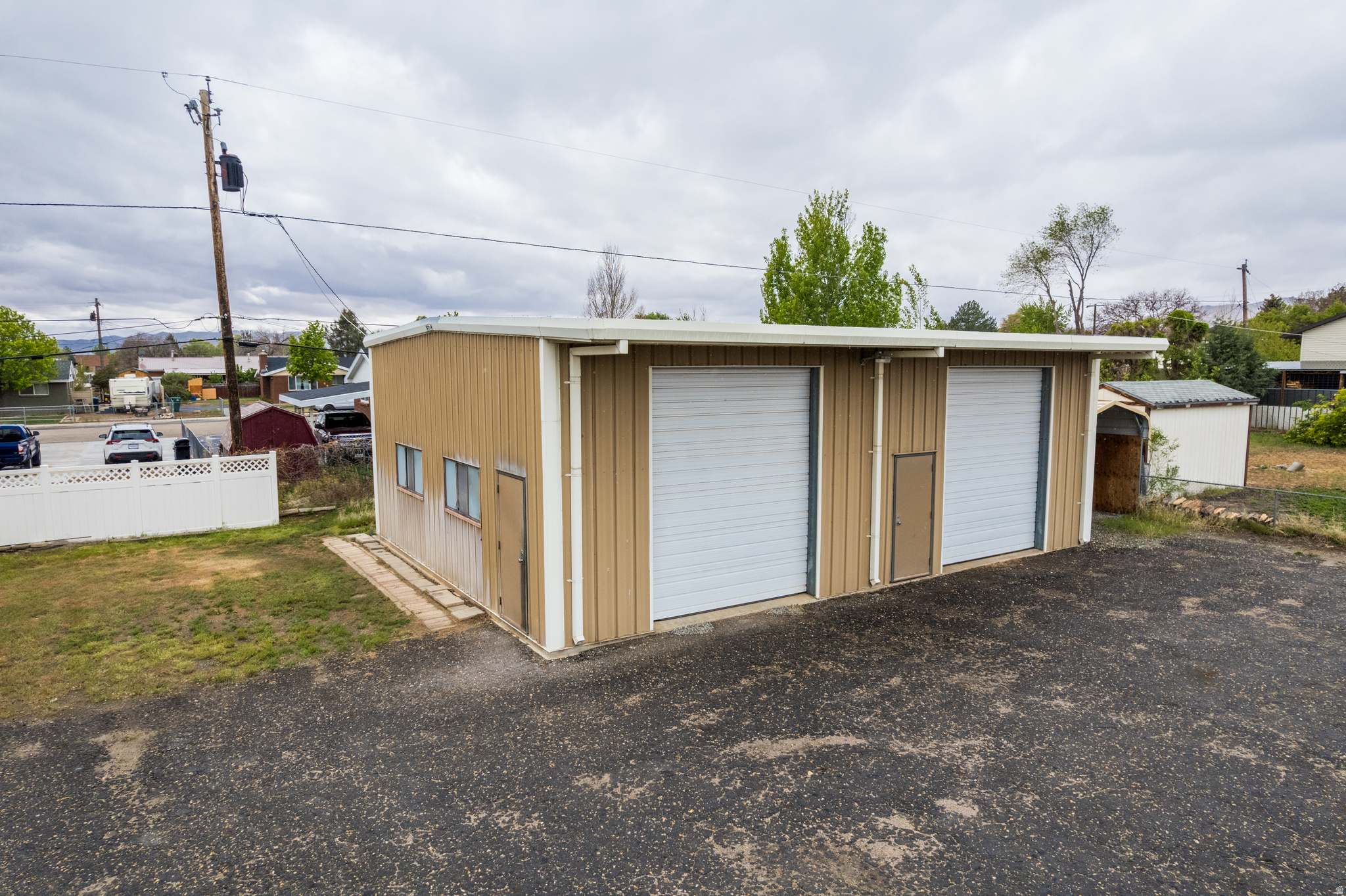 main property photo 51