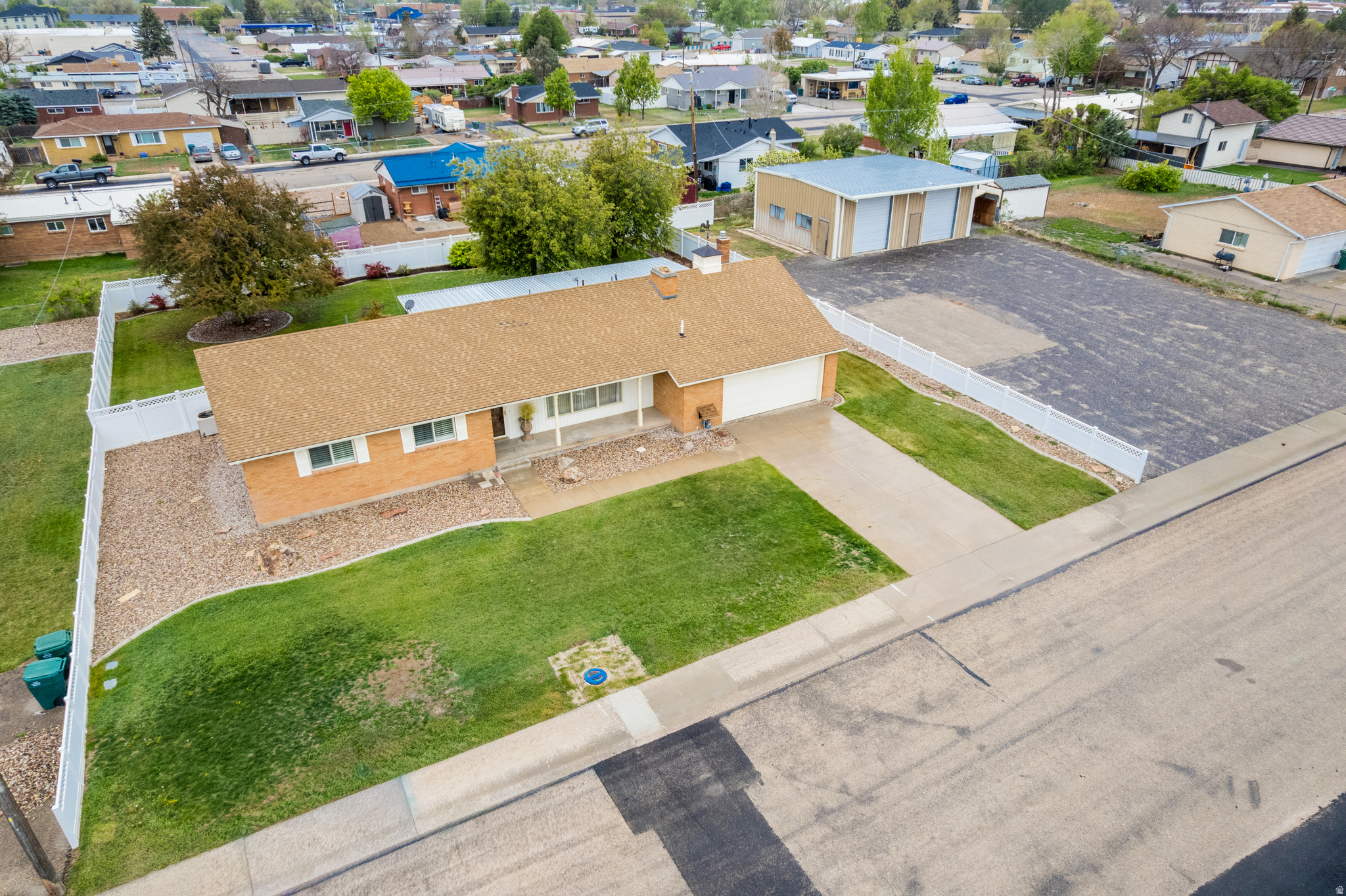 main property photo 59