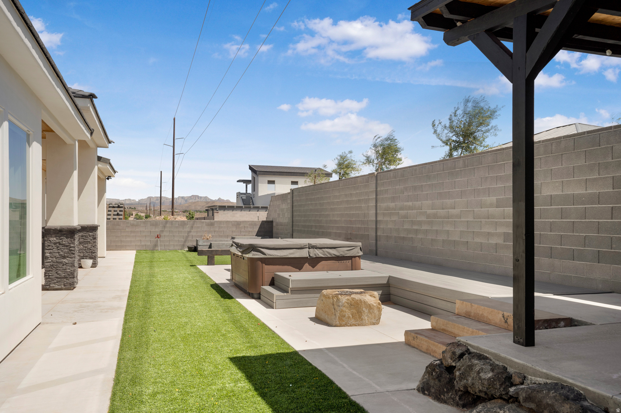 main property photo 21