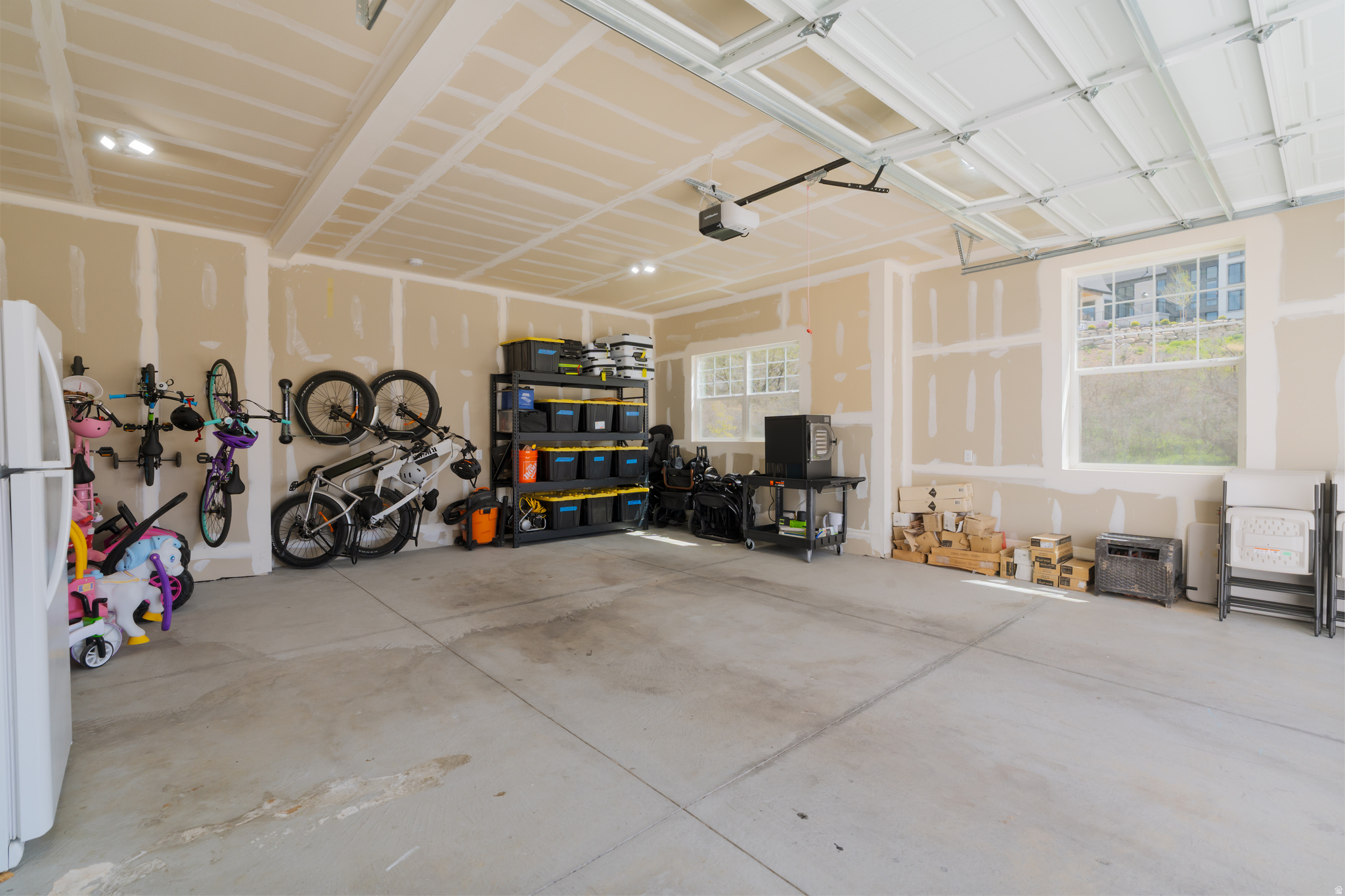 main property photo 79