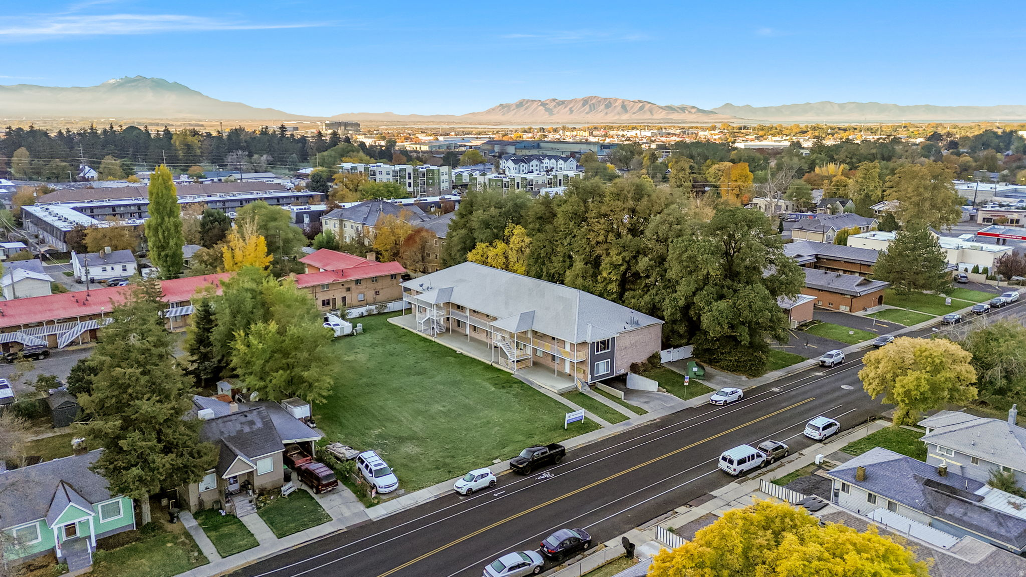 main property photo 2