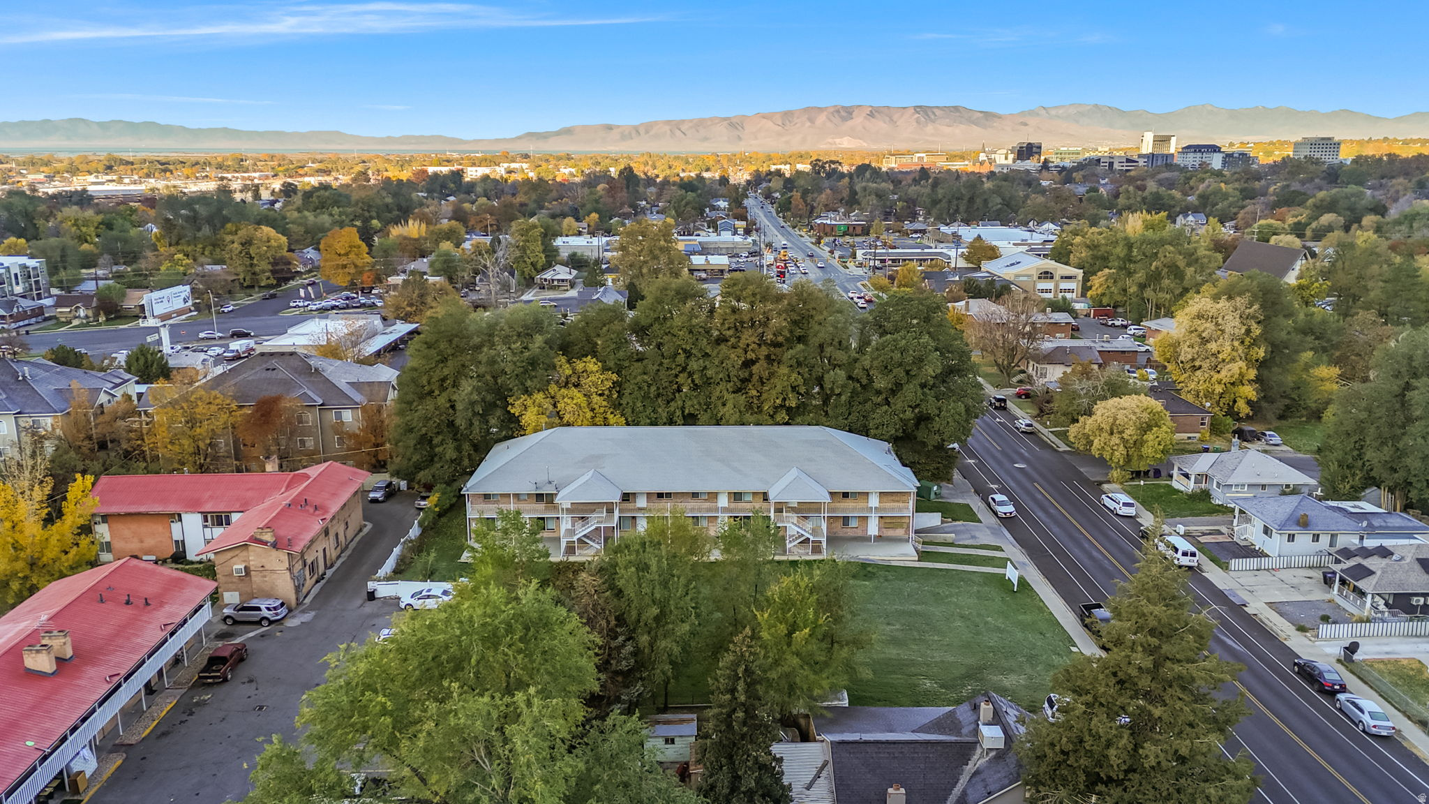 main property photo 3