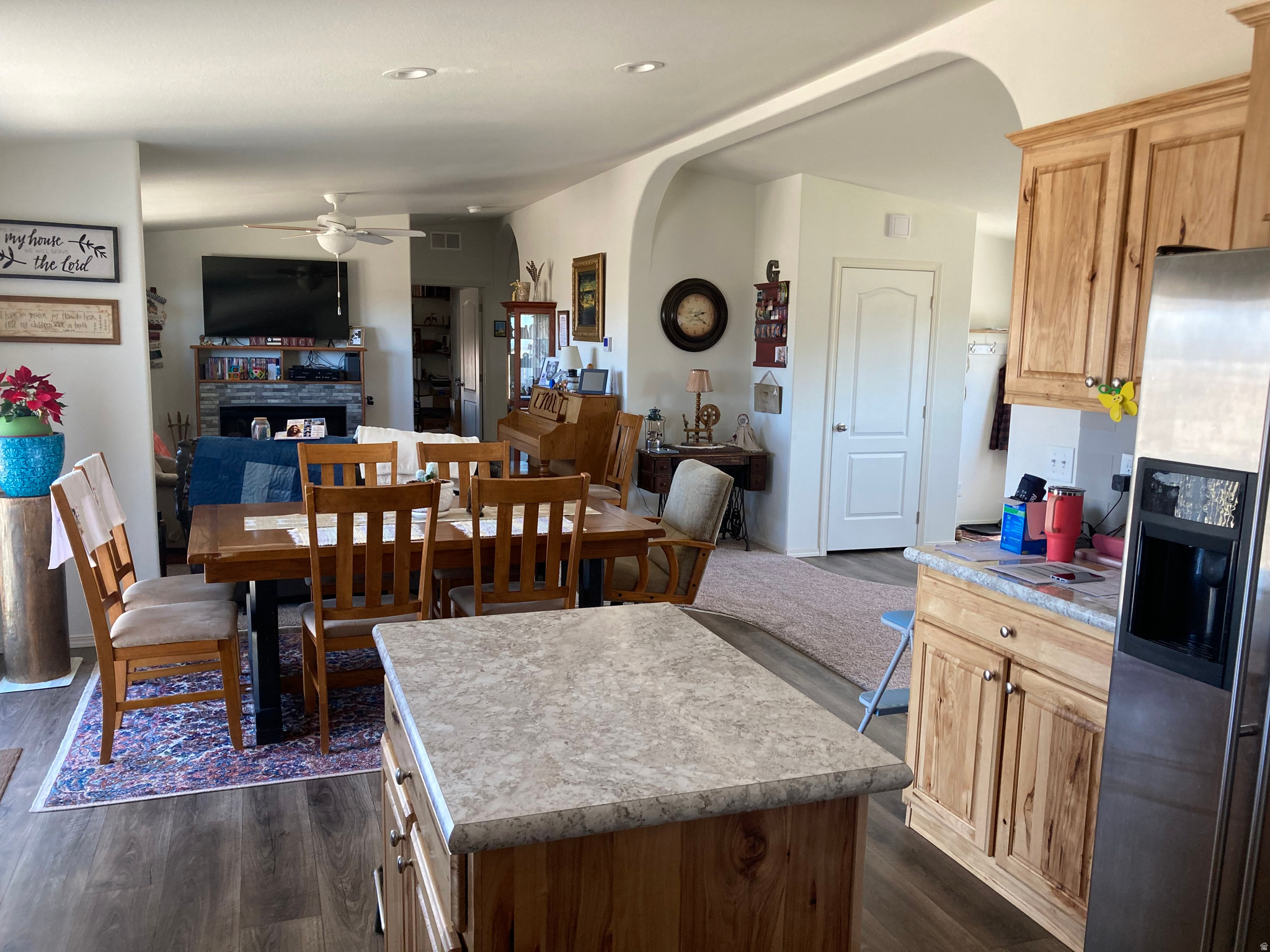 main property photo 14