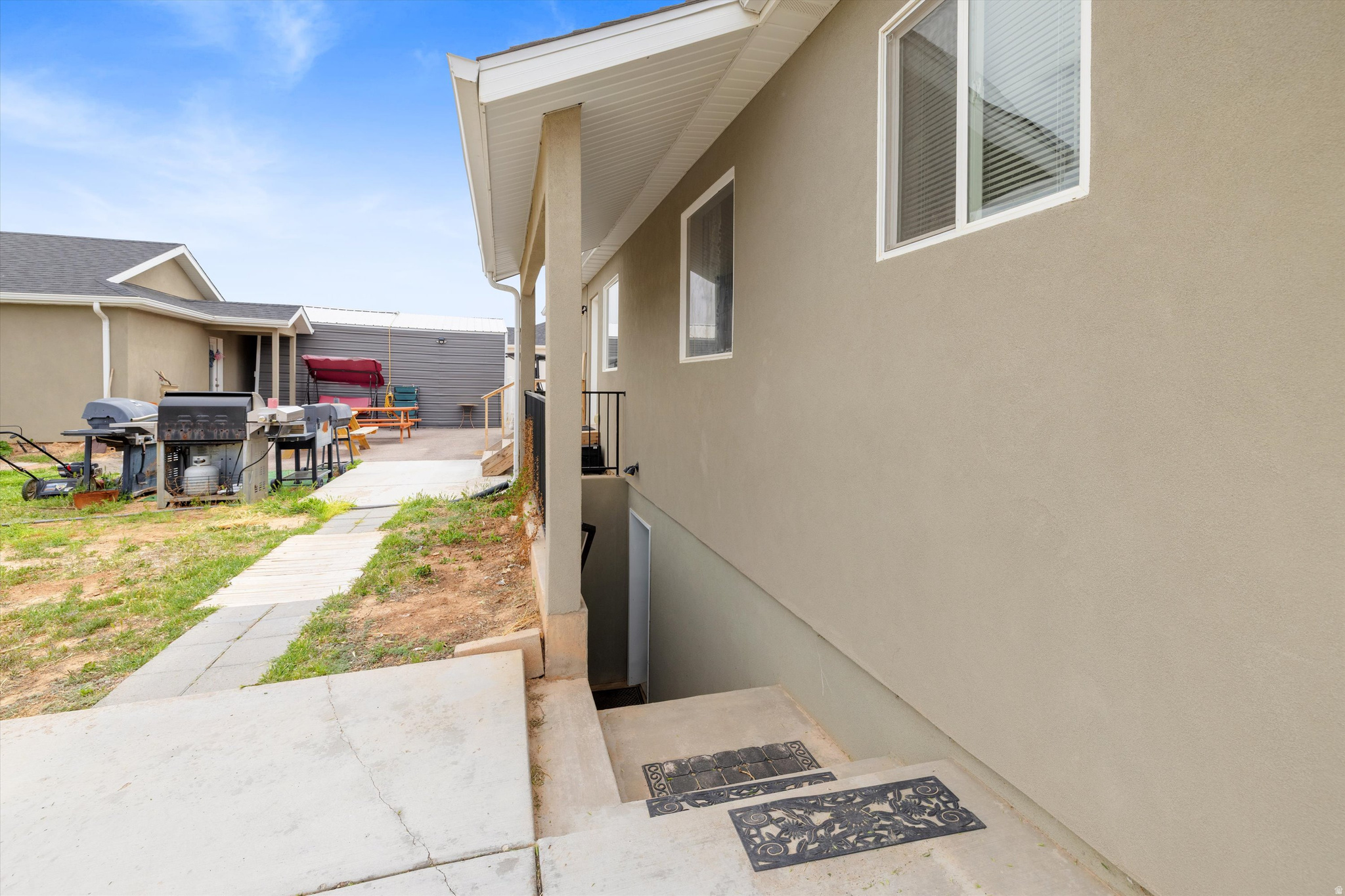 main property photo 41