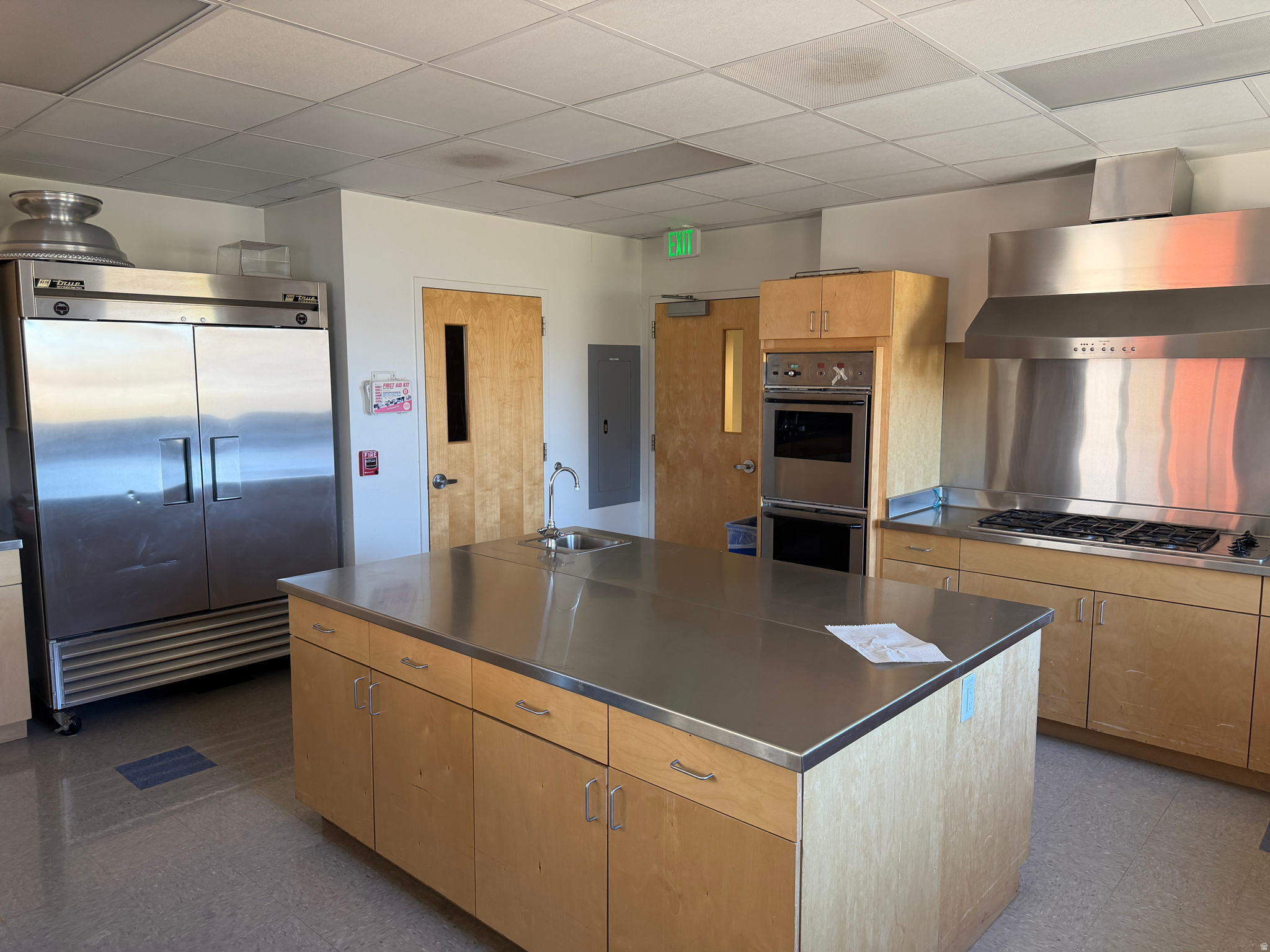 main property photo 24