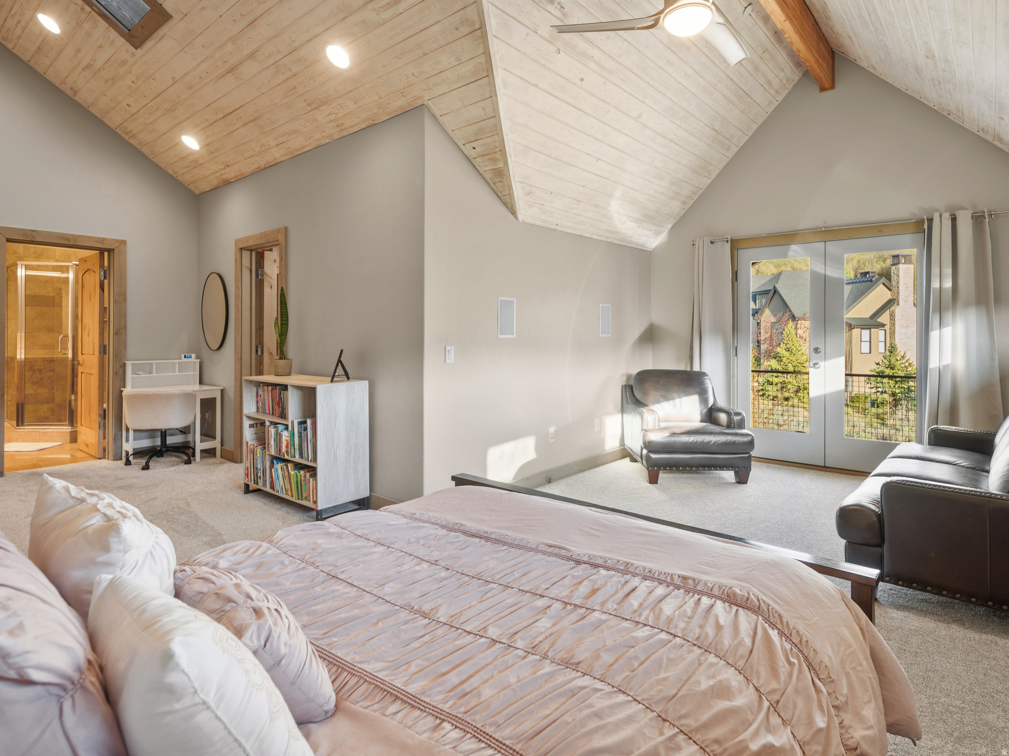 main property photo 64