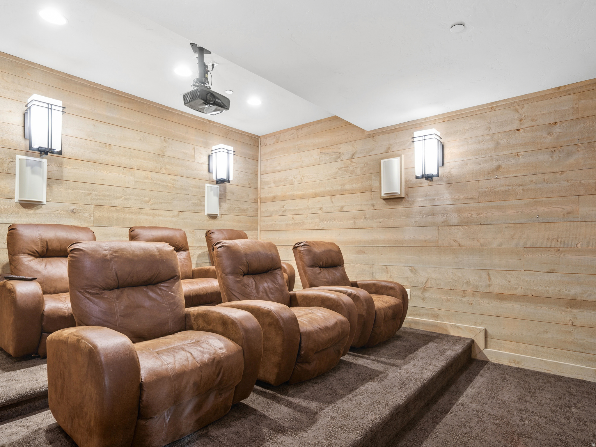 main property photo 75