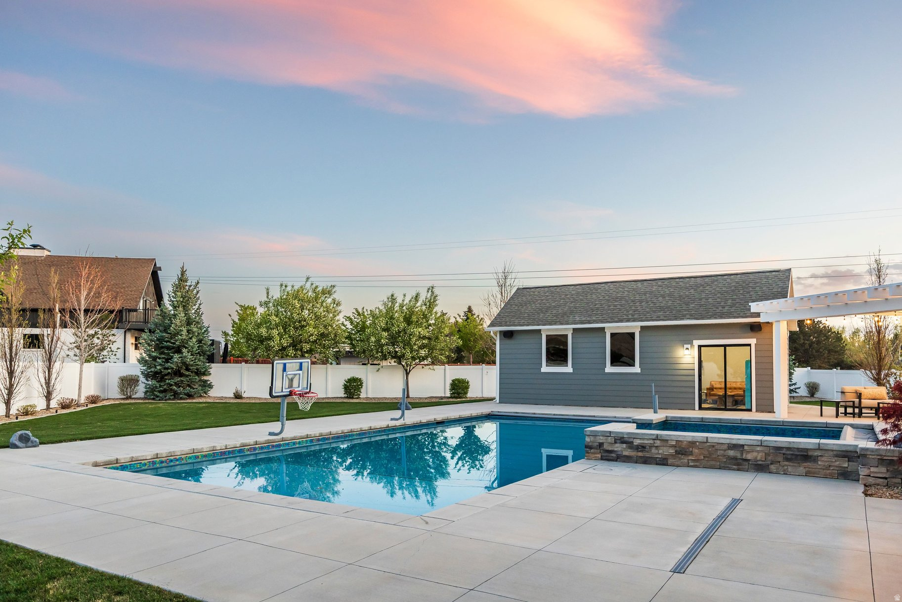 main property photo 57