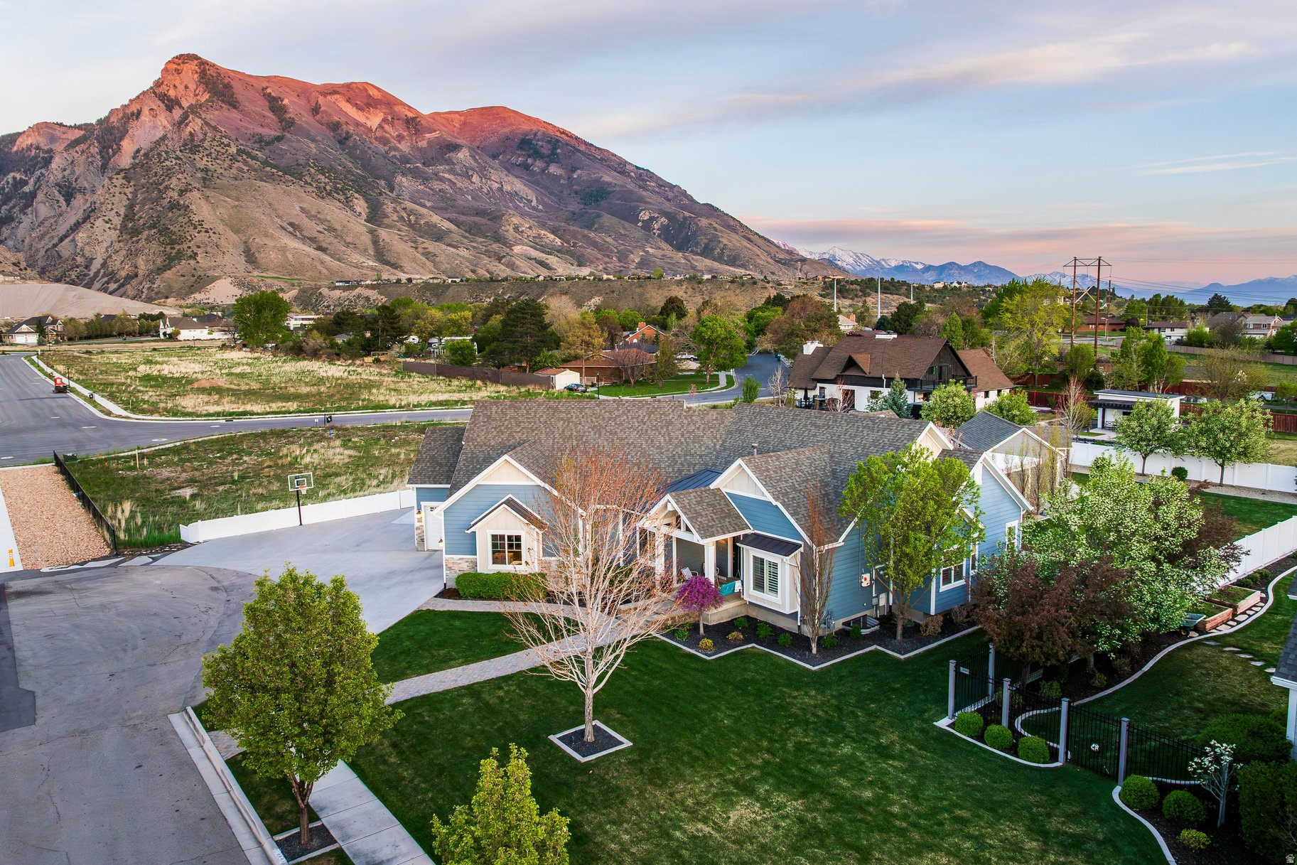 main property photo 70
