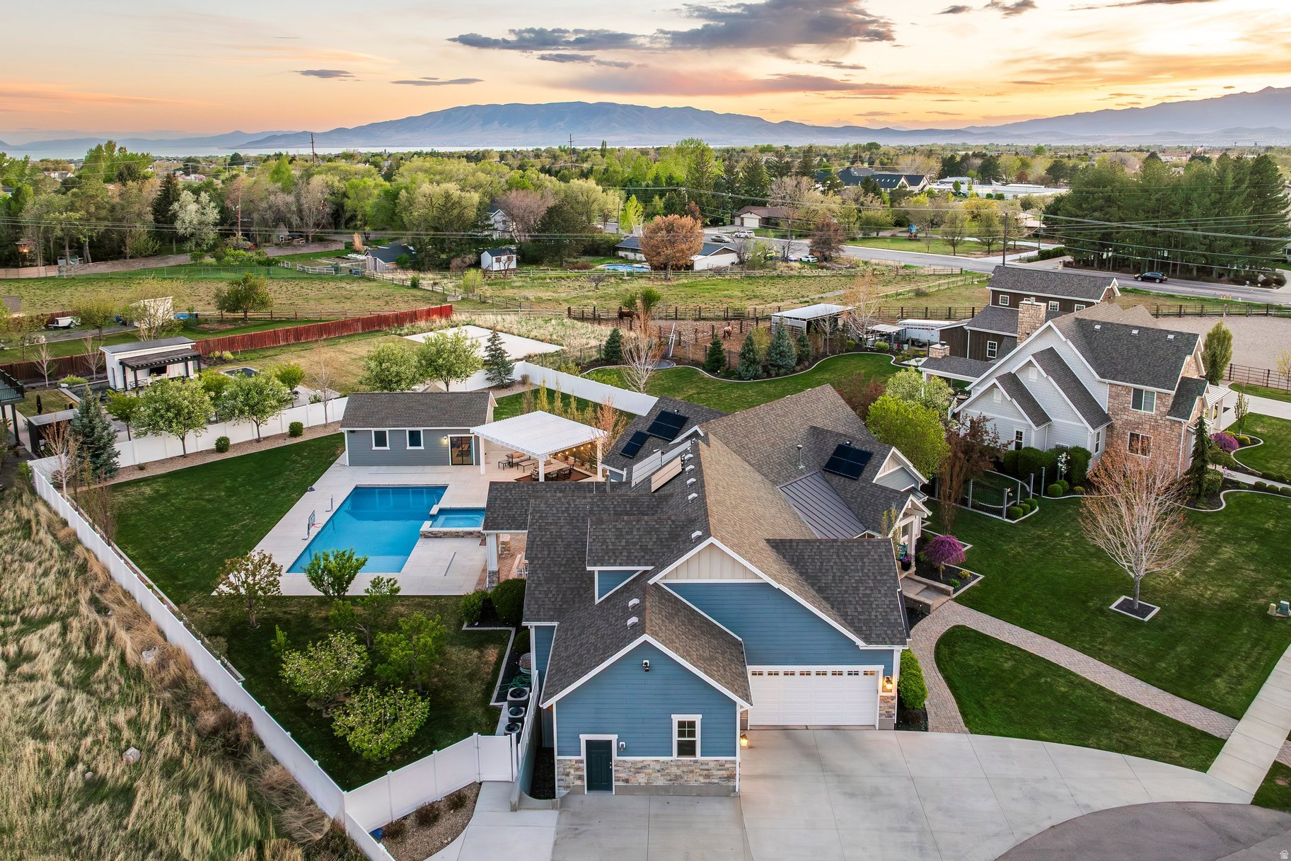 main property photo 73