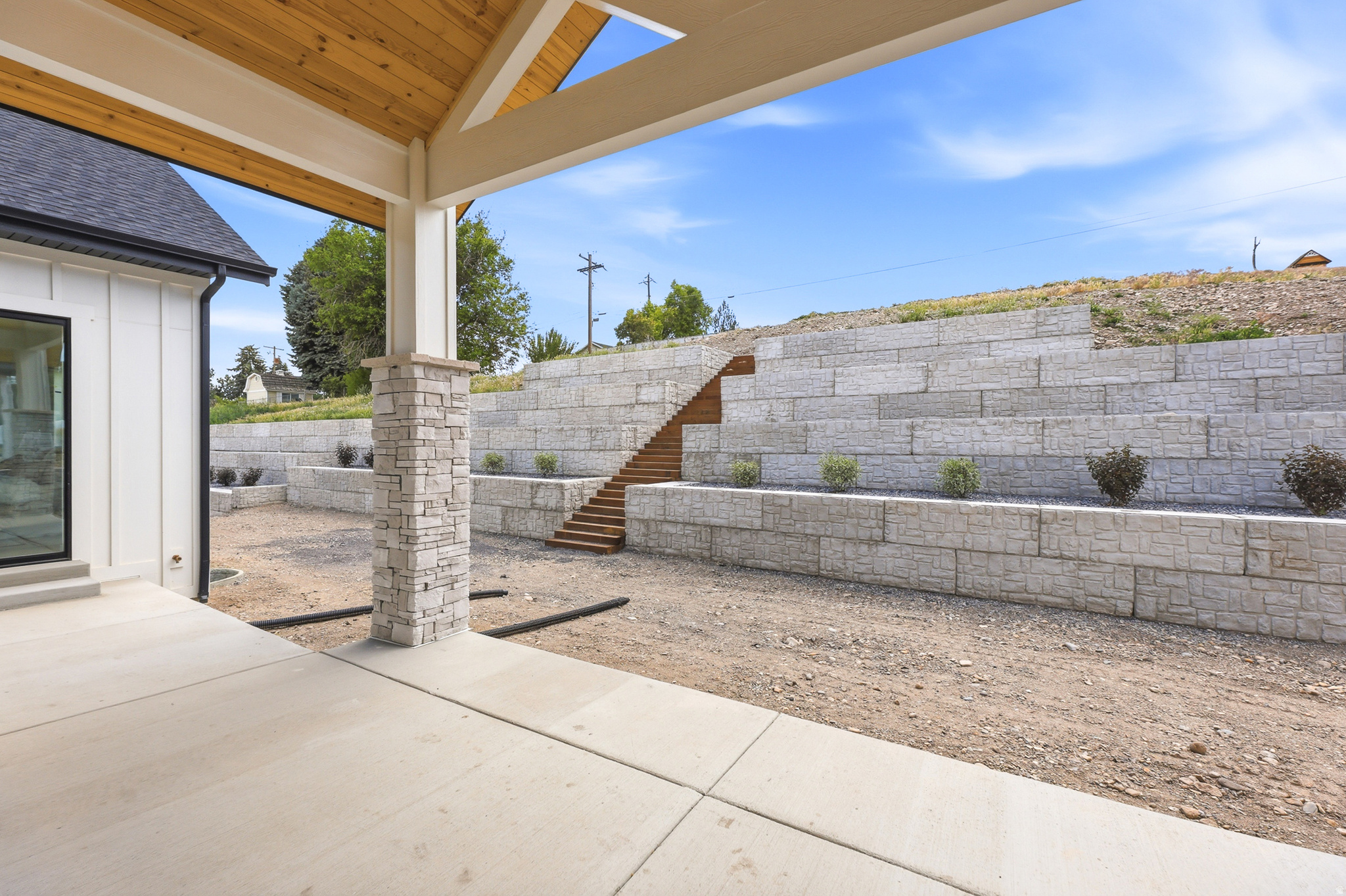 main property photo 51