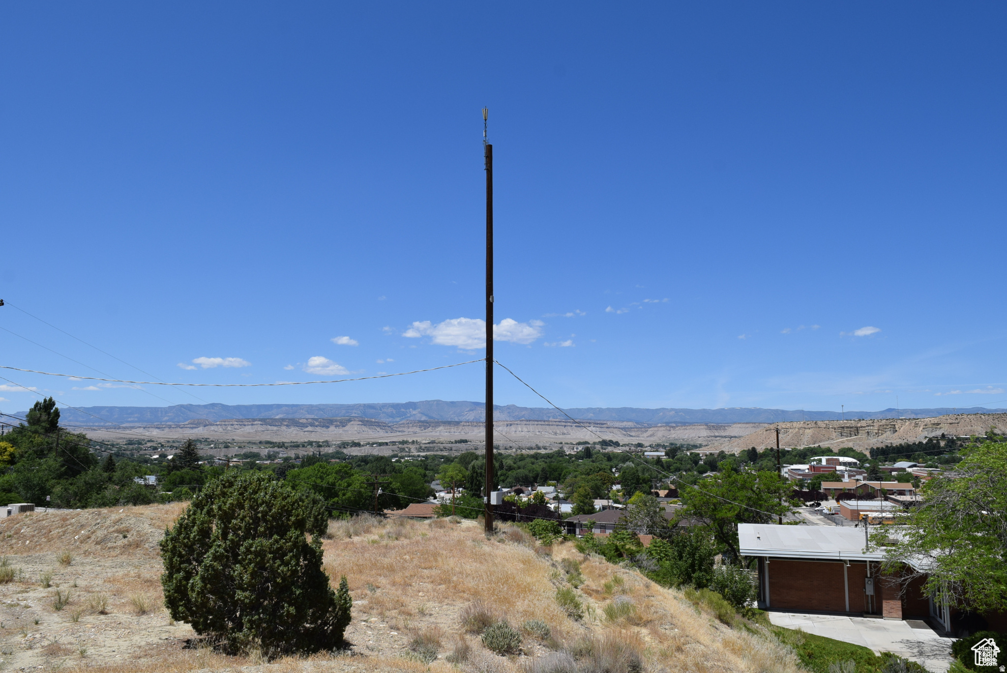 main property photo 18
