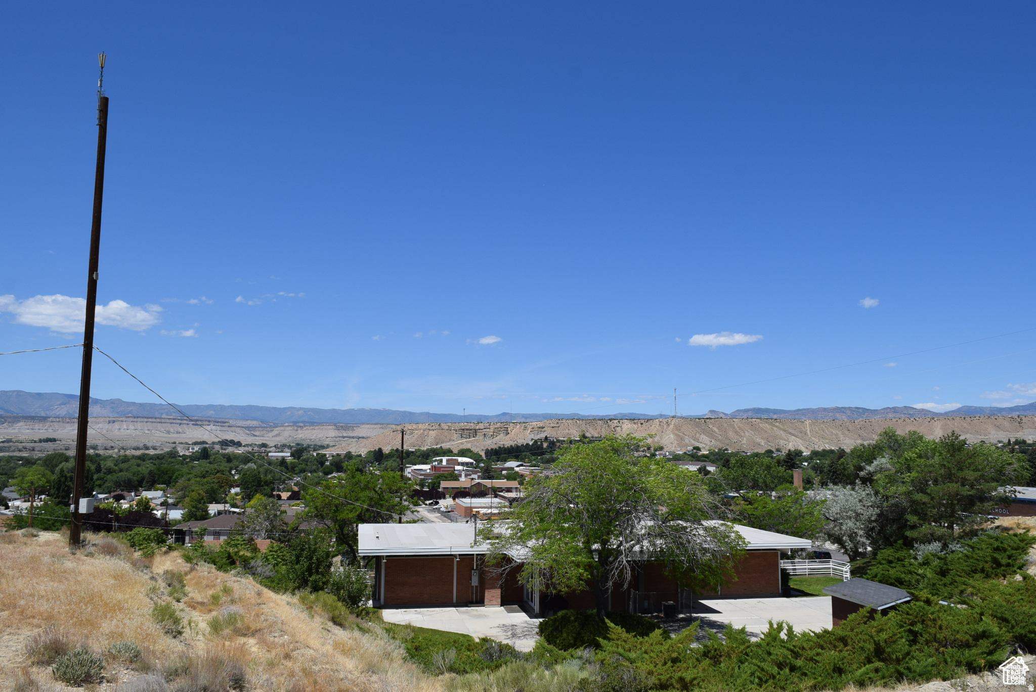 main property photo 20