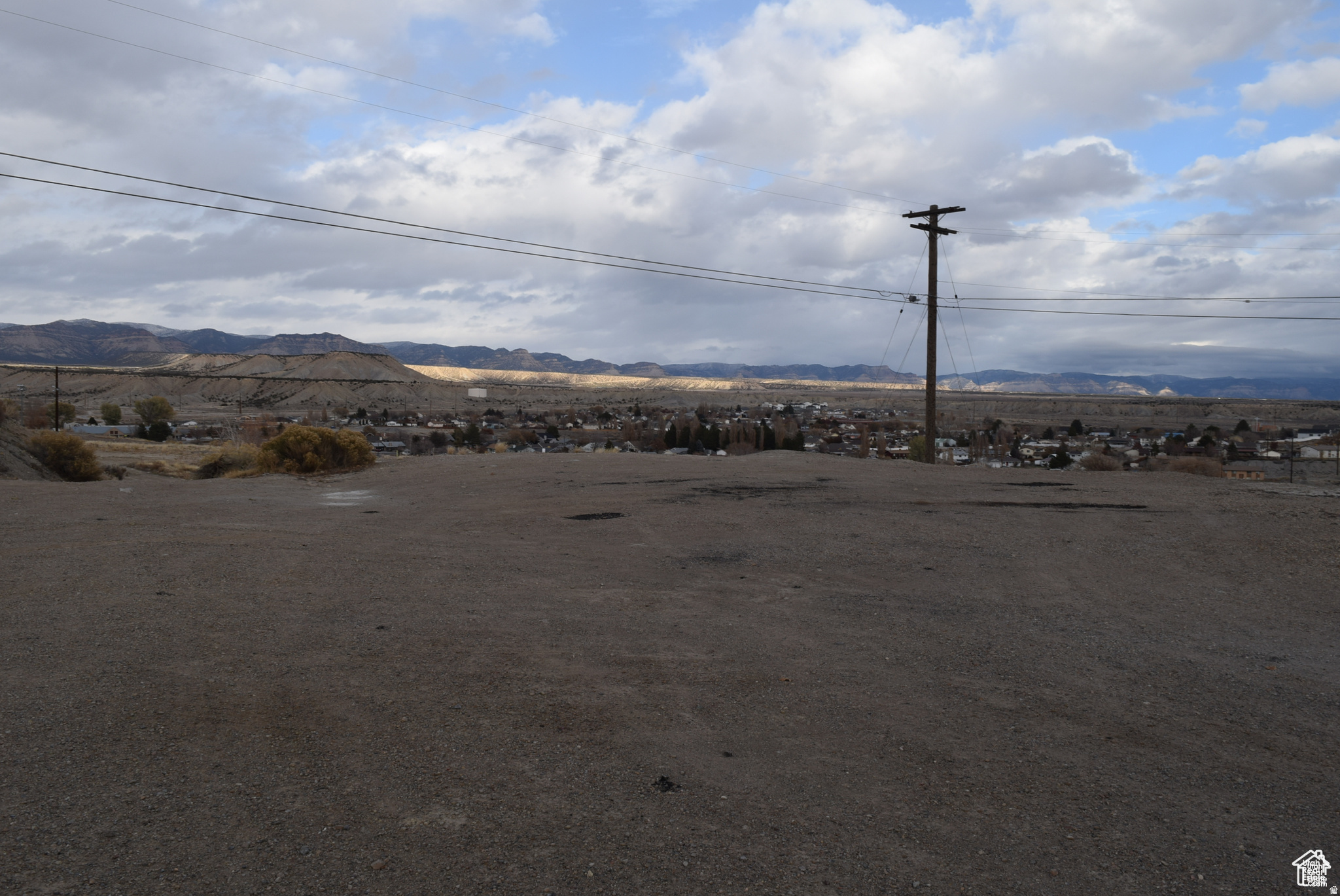 main property photo 31