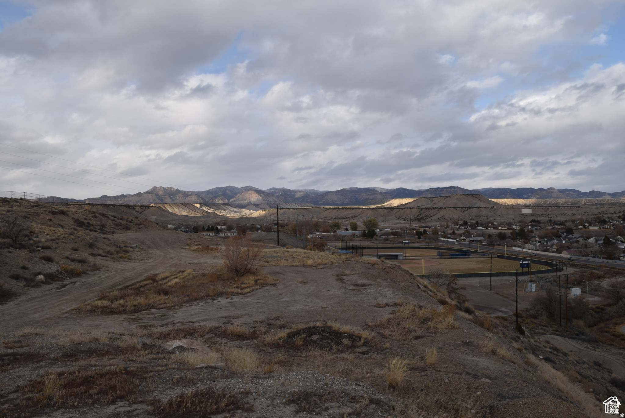 main property photo 32