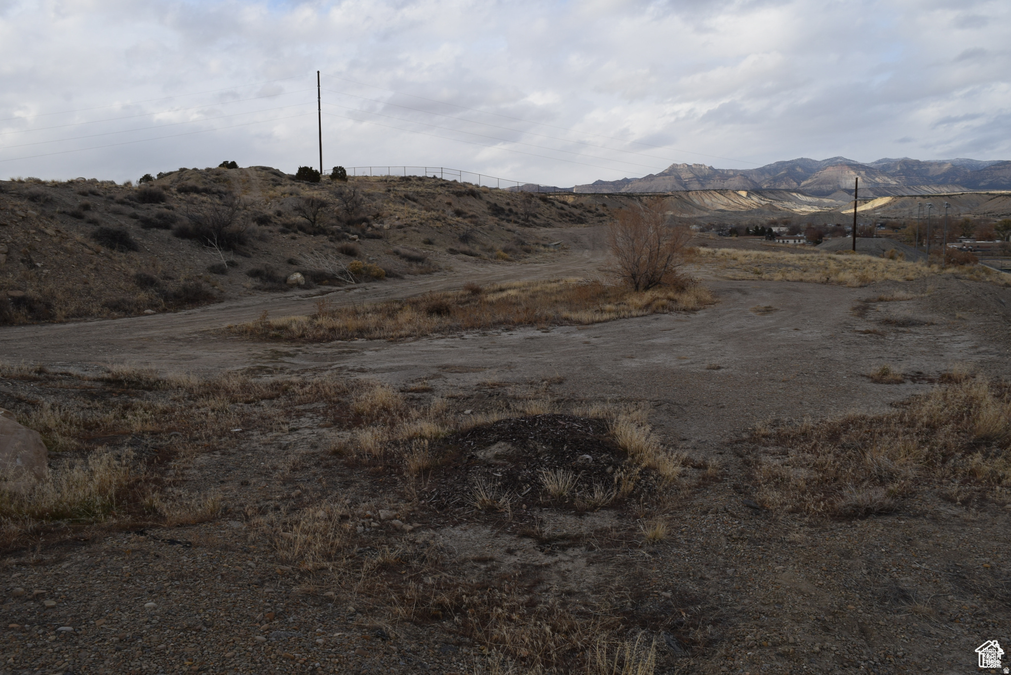 main property photo 34