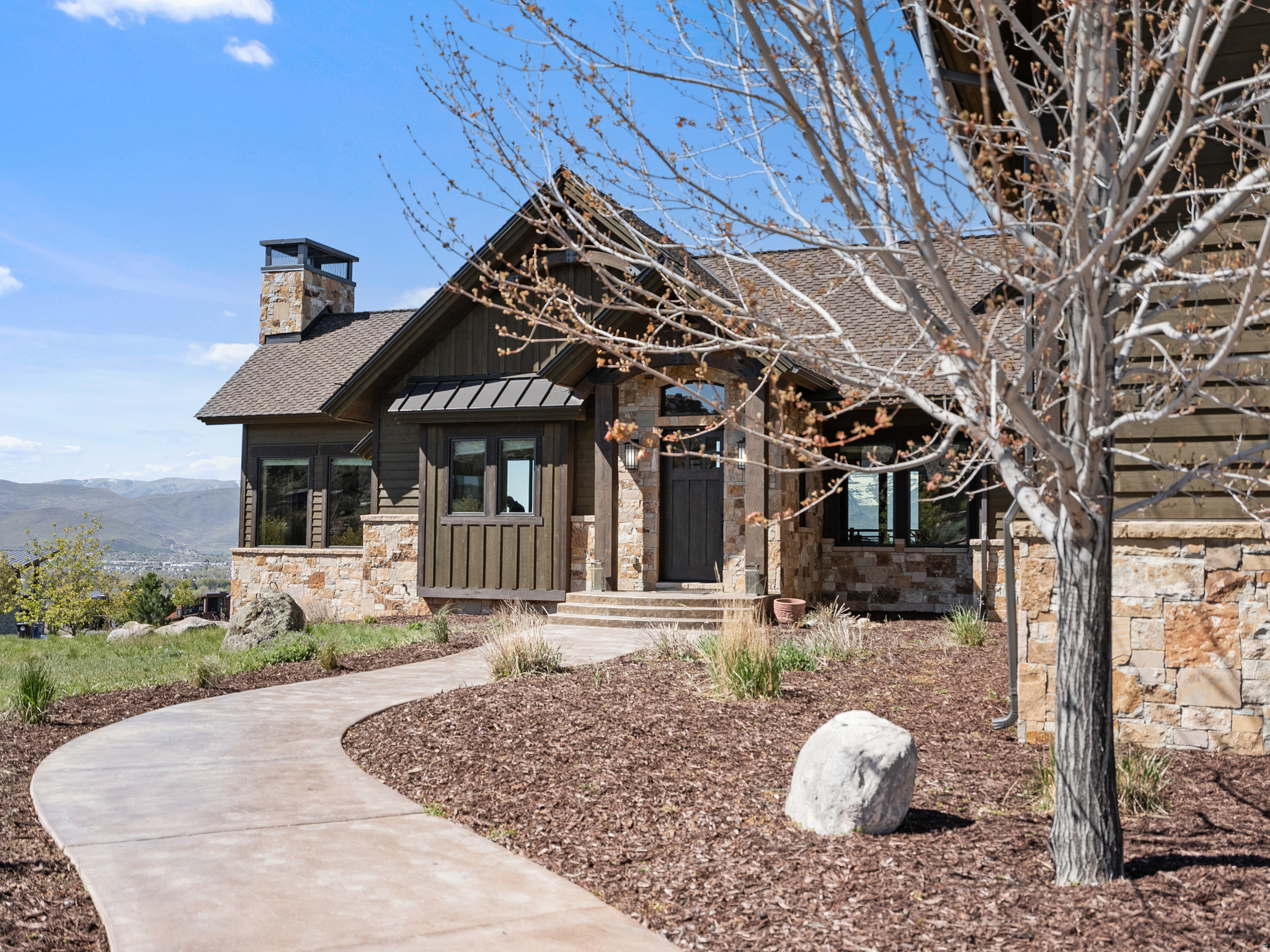 main property photo 45