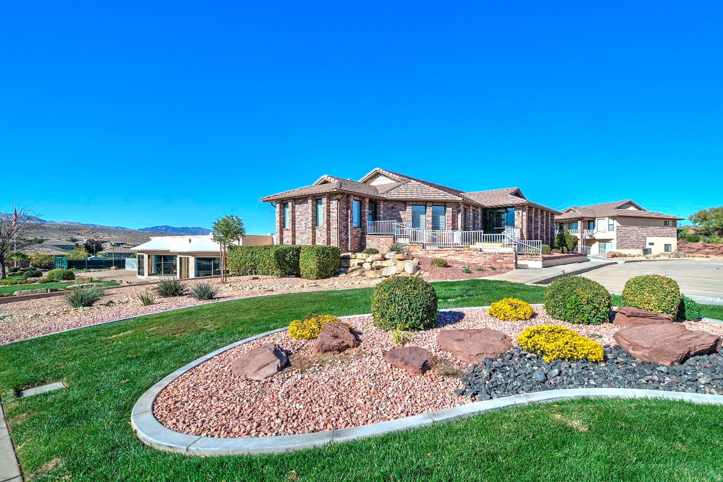 main property photo 36