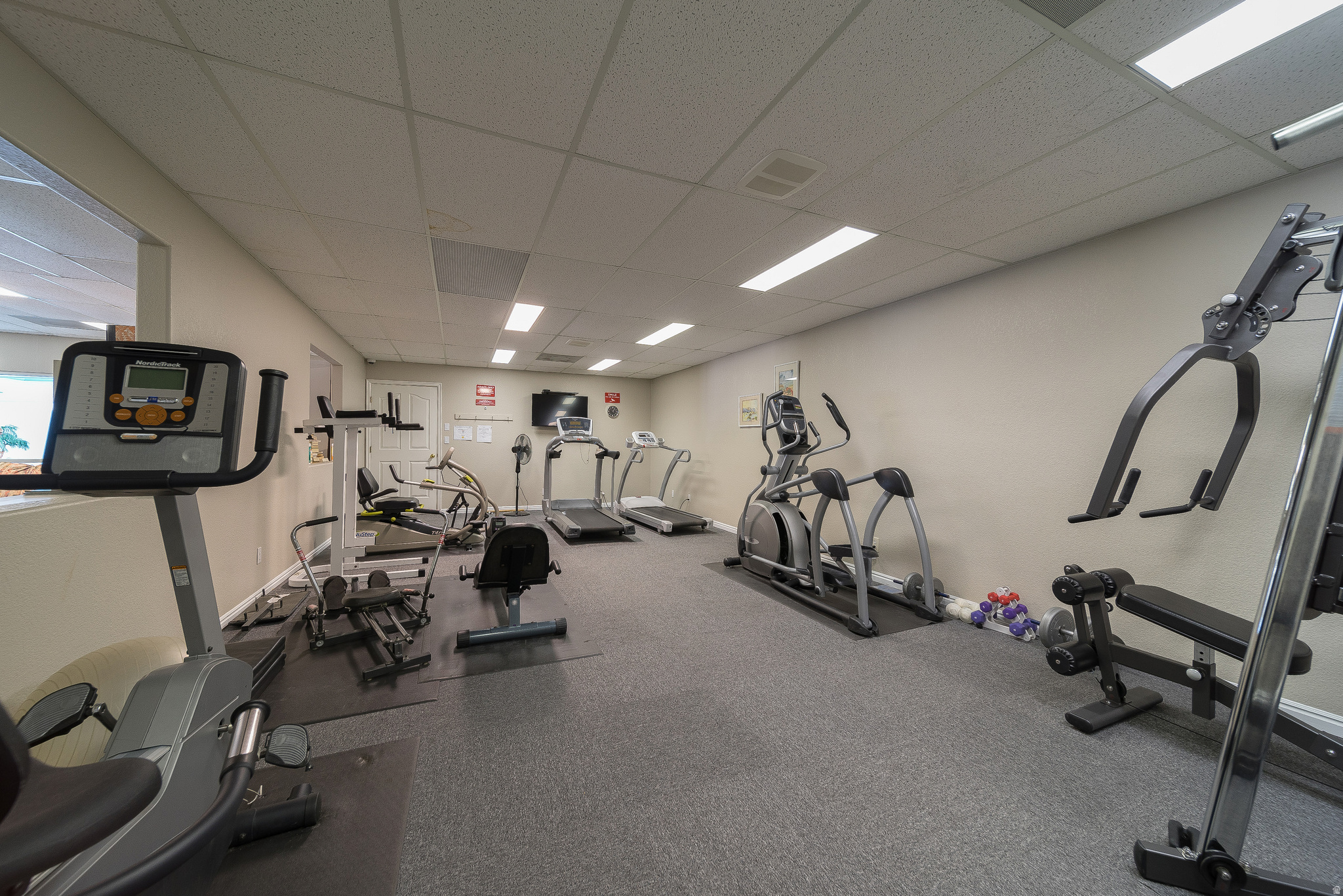 main property photo 41