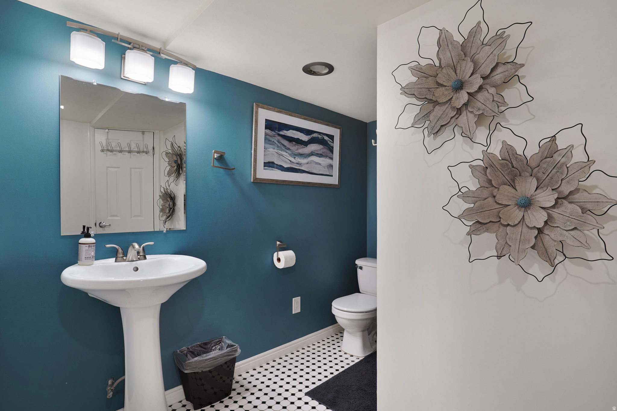 main property photo 50