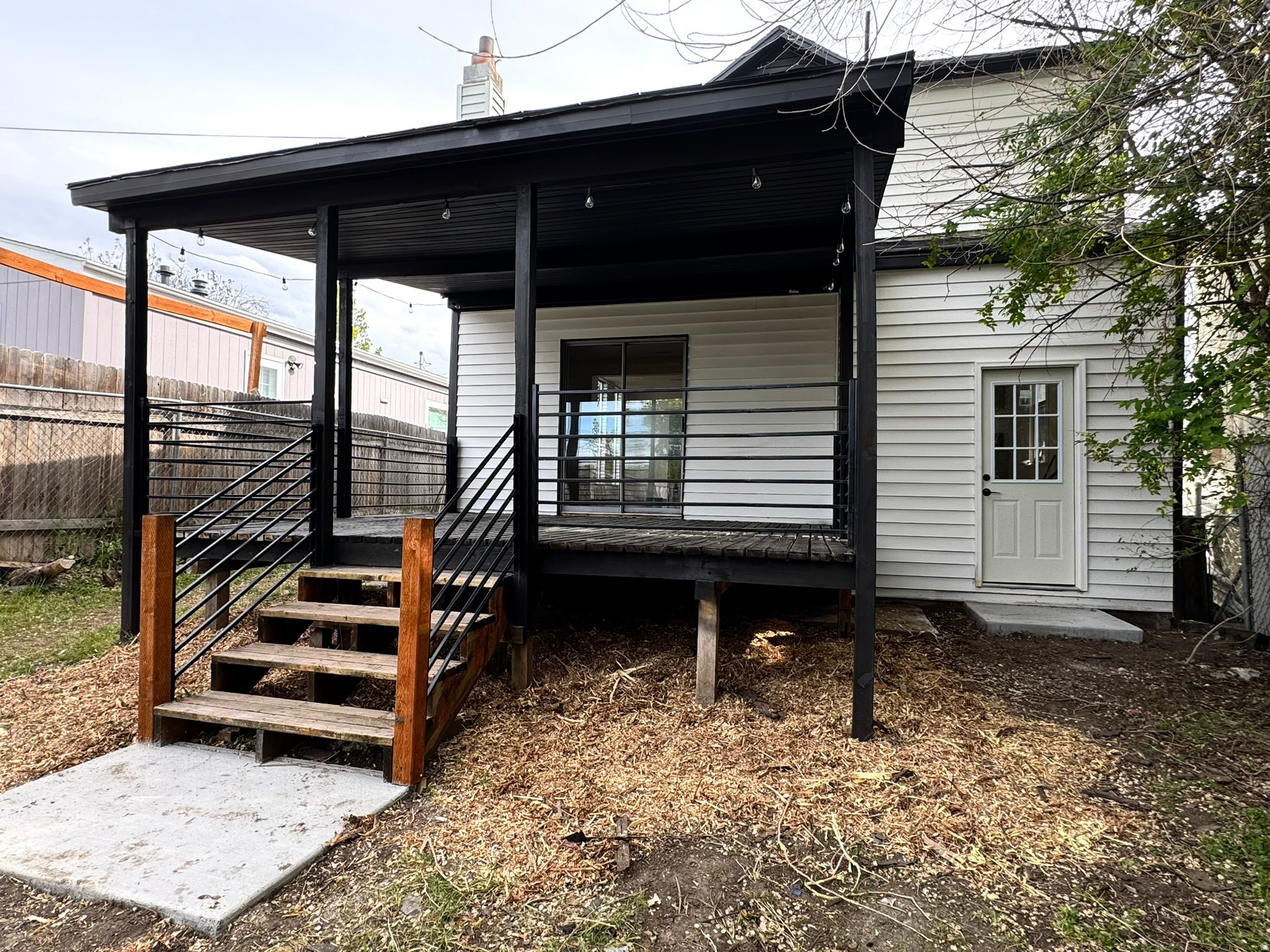 main property photo 25