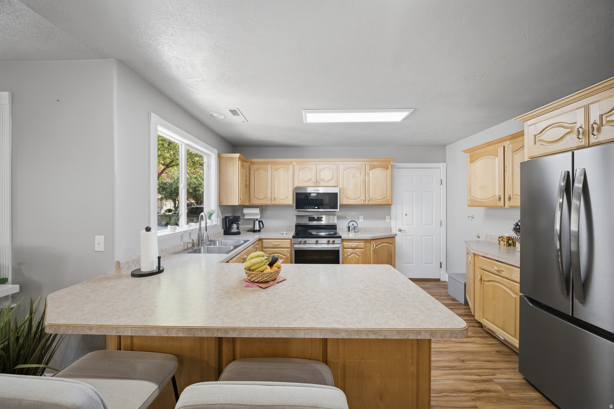 main property photo 16