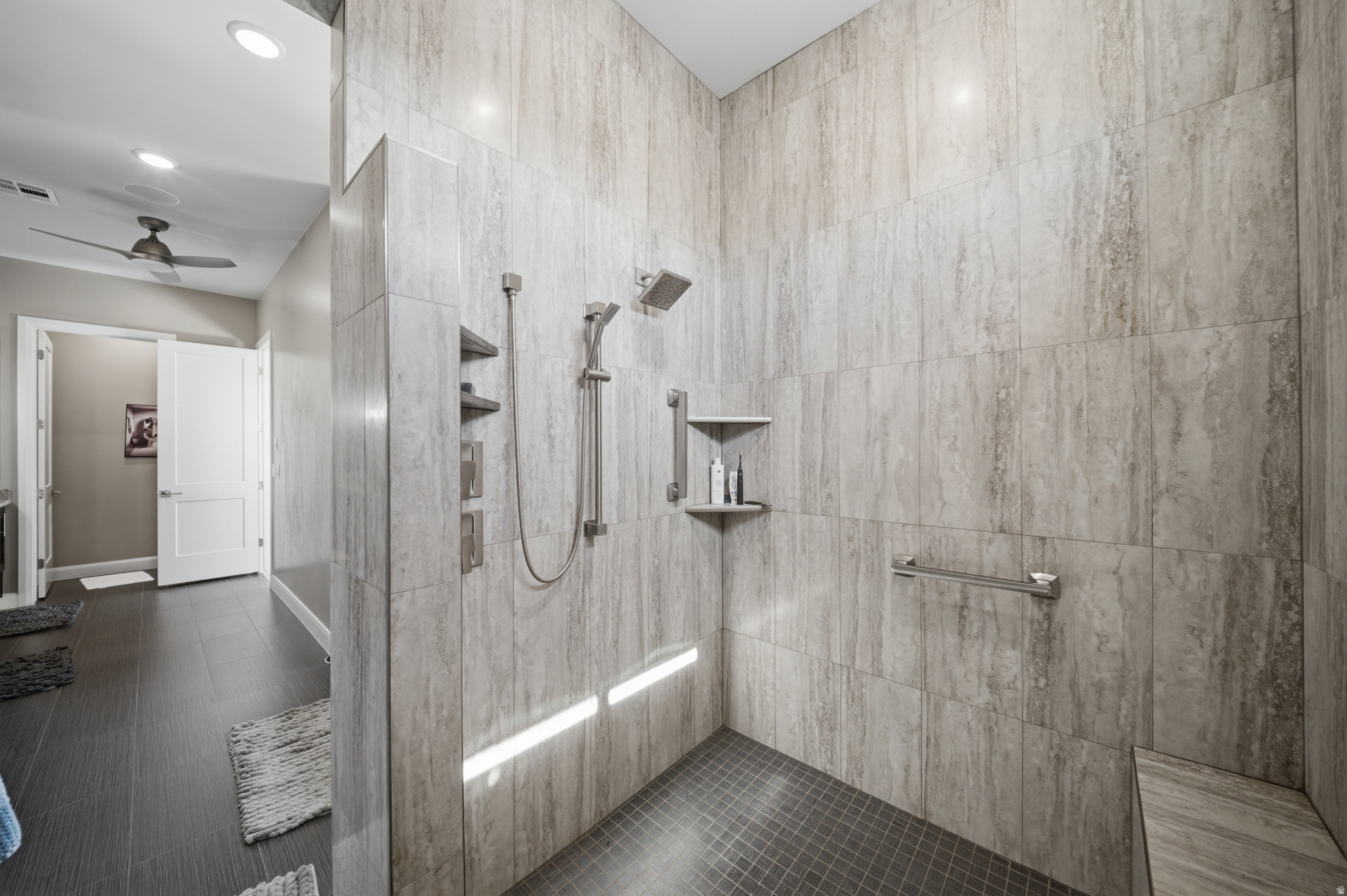 main property photo 59