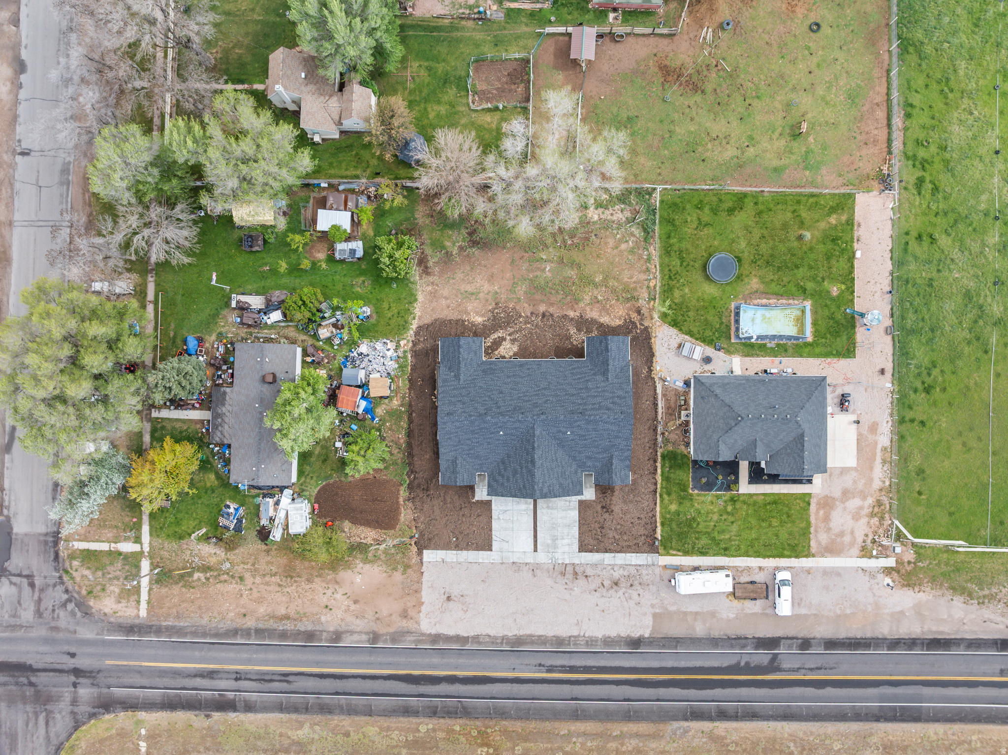 main property photo 47