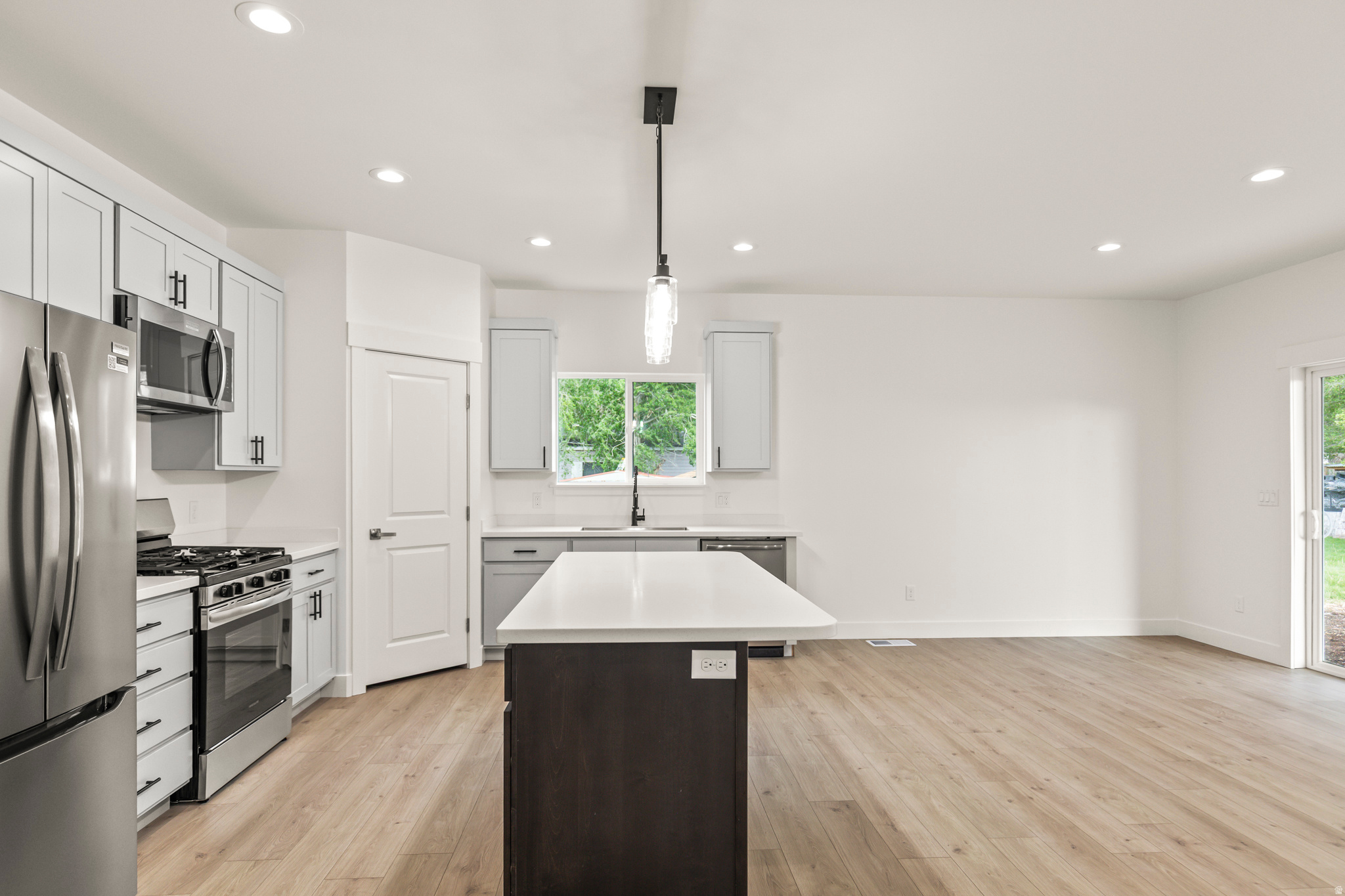 main property photo 76