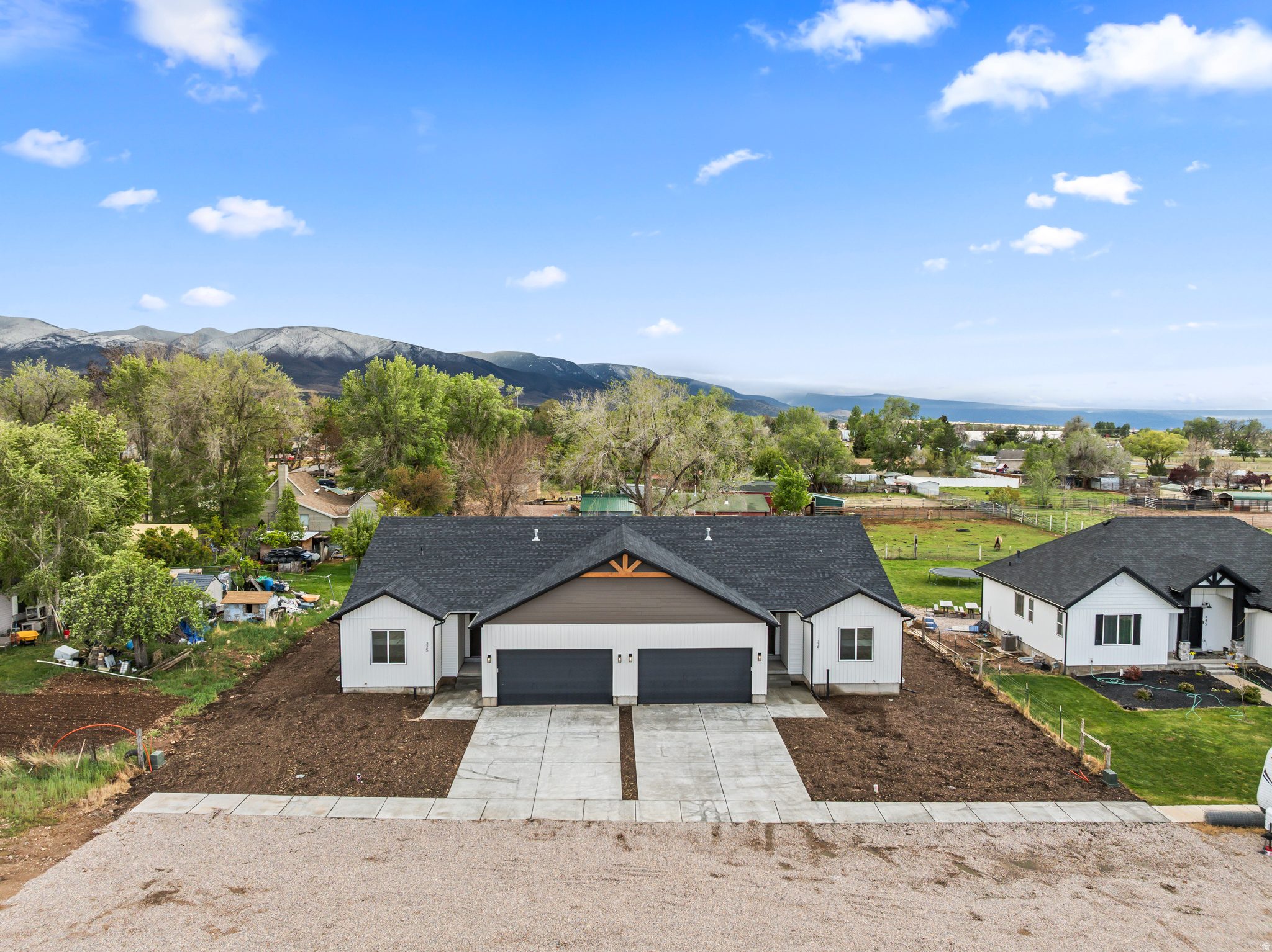 main property photo 90