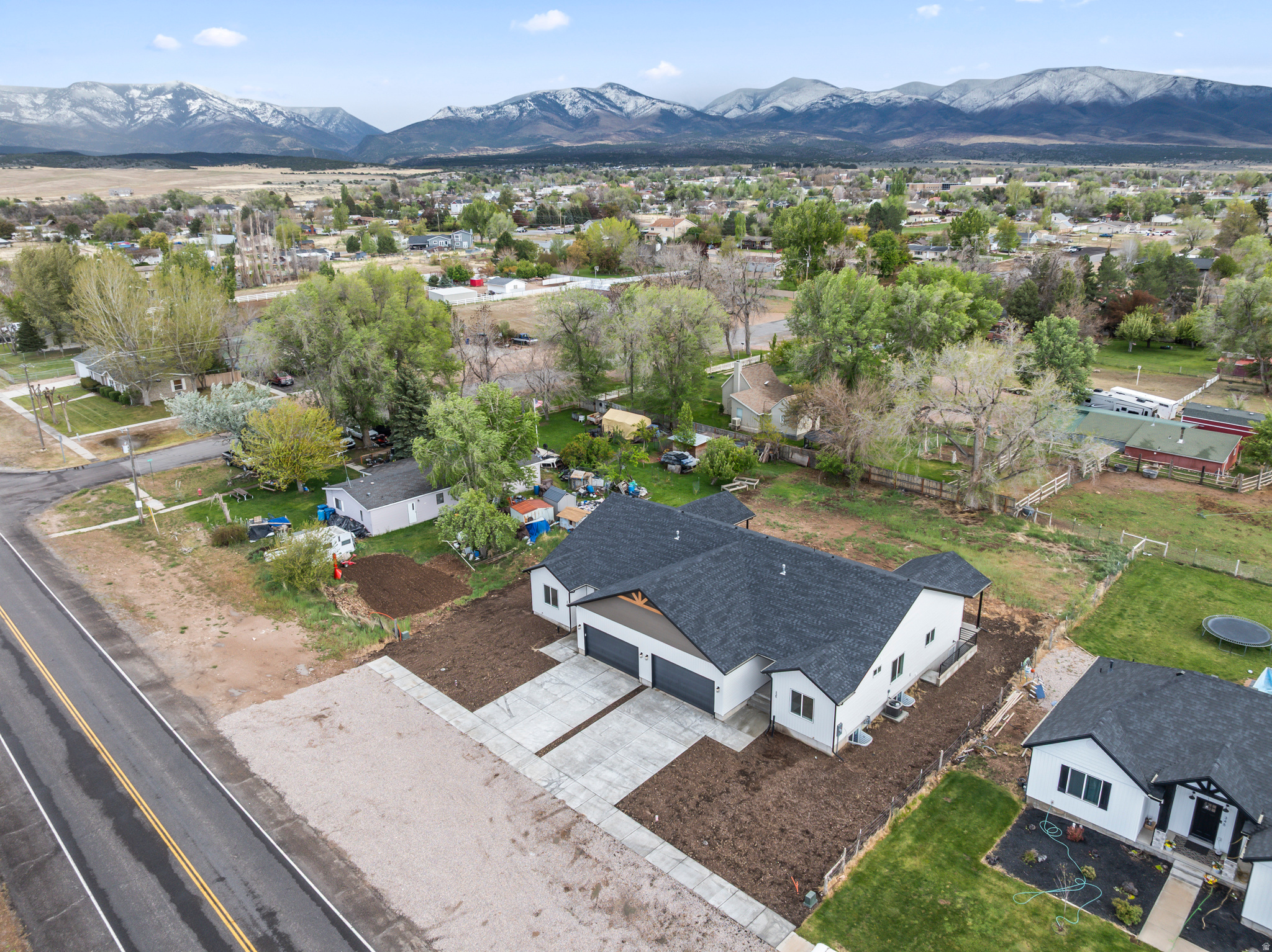 main property photo 93