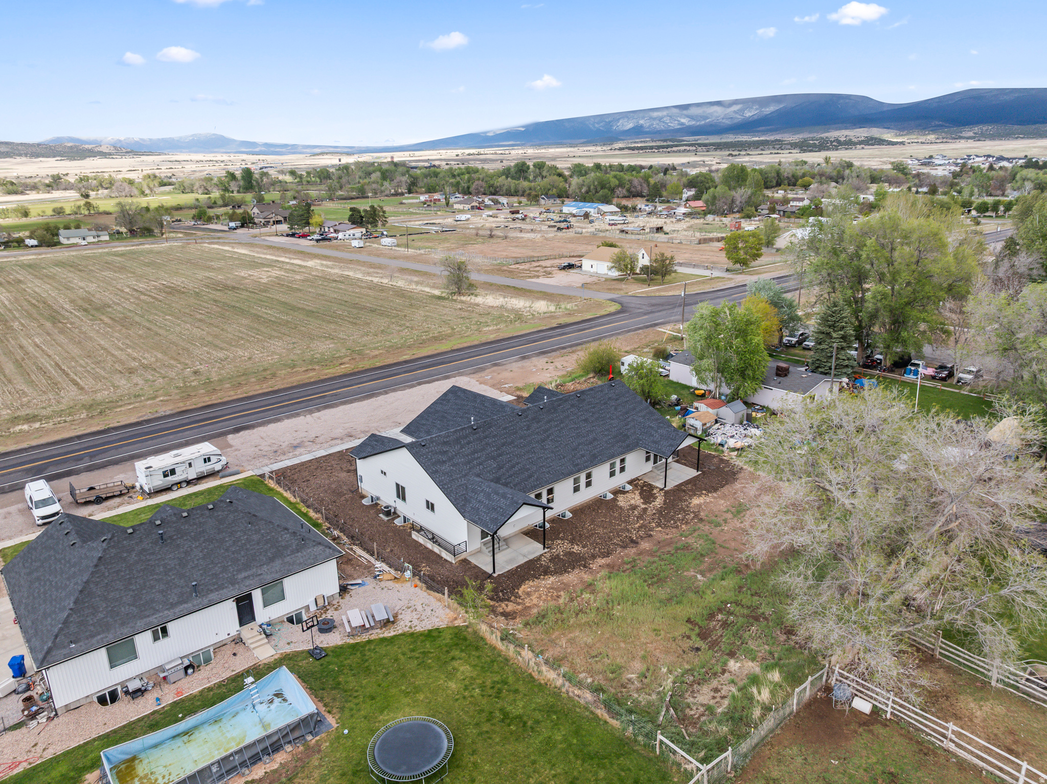 main property photo 94