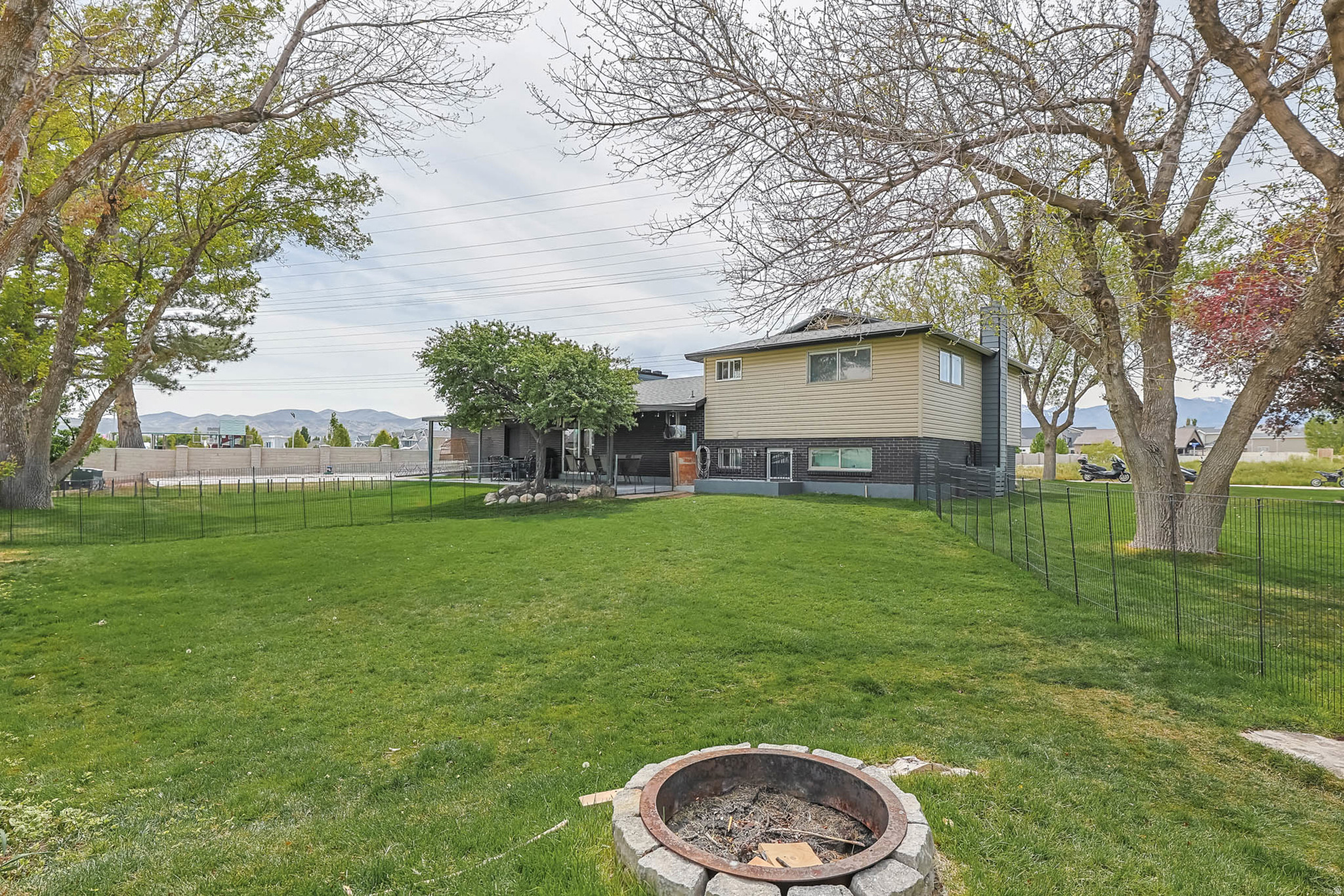 main property photo 46