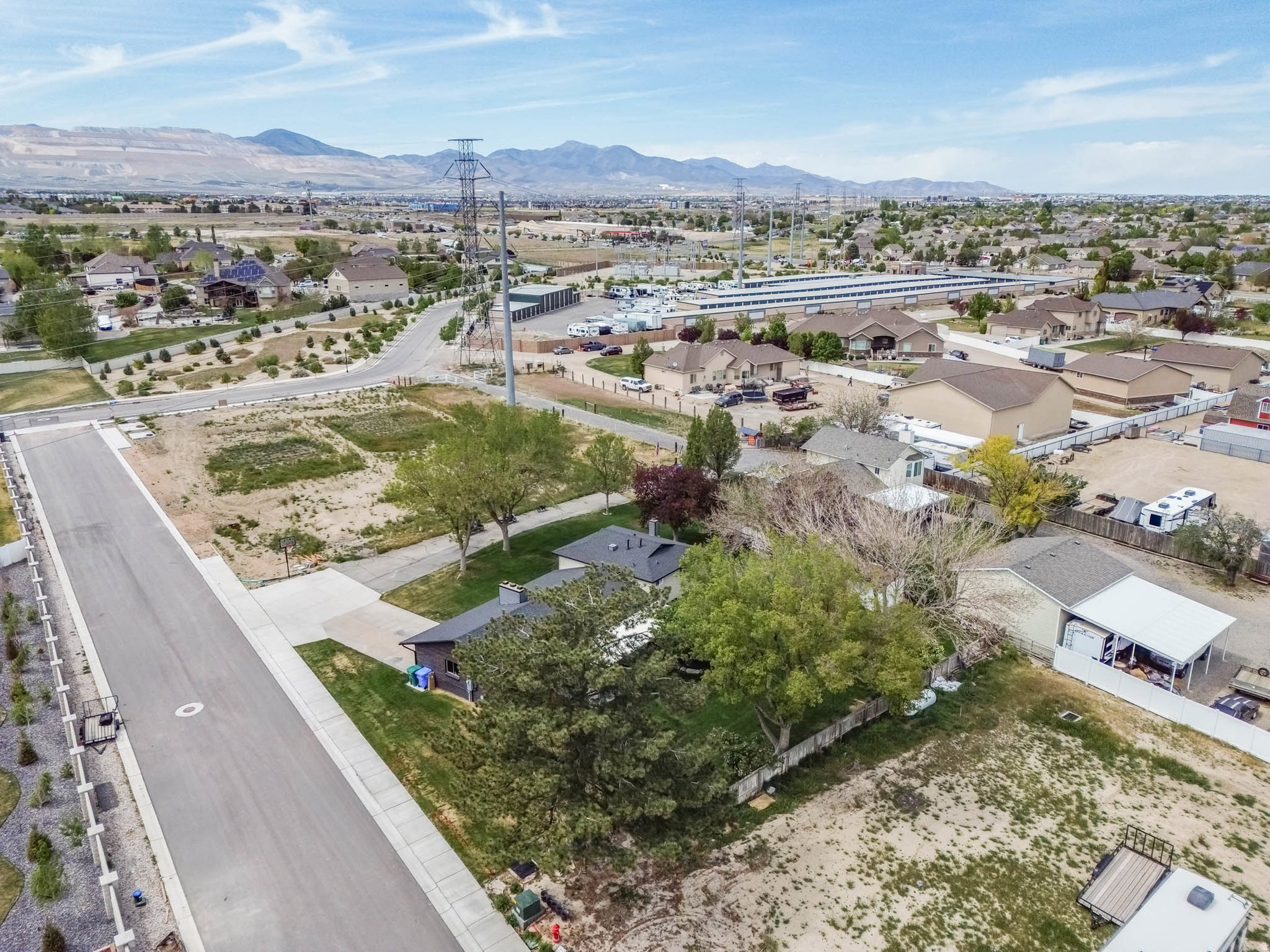main property photo 47