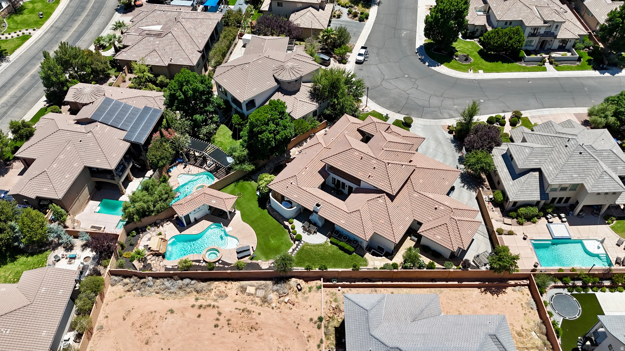 main property photo 75