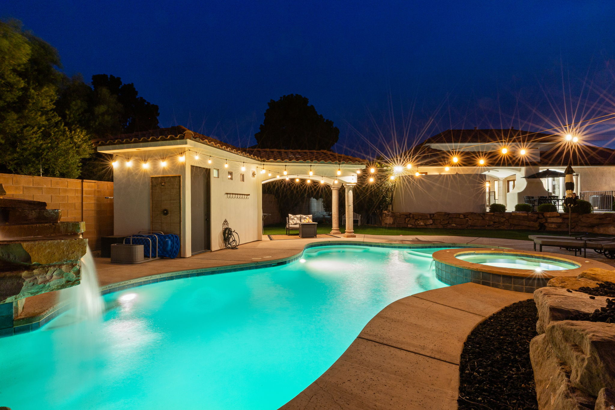 main property photo 79